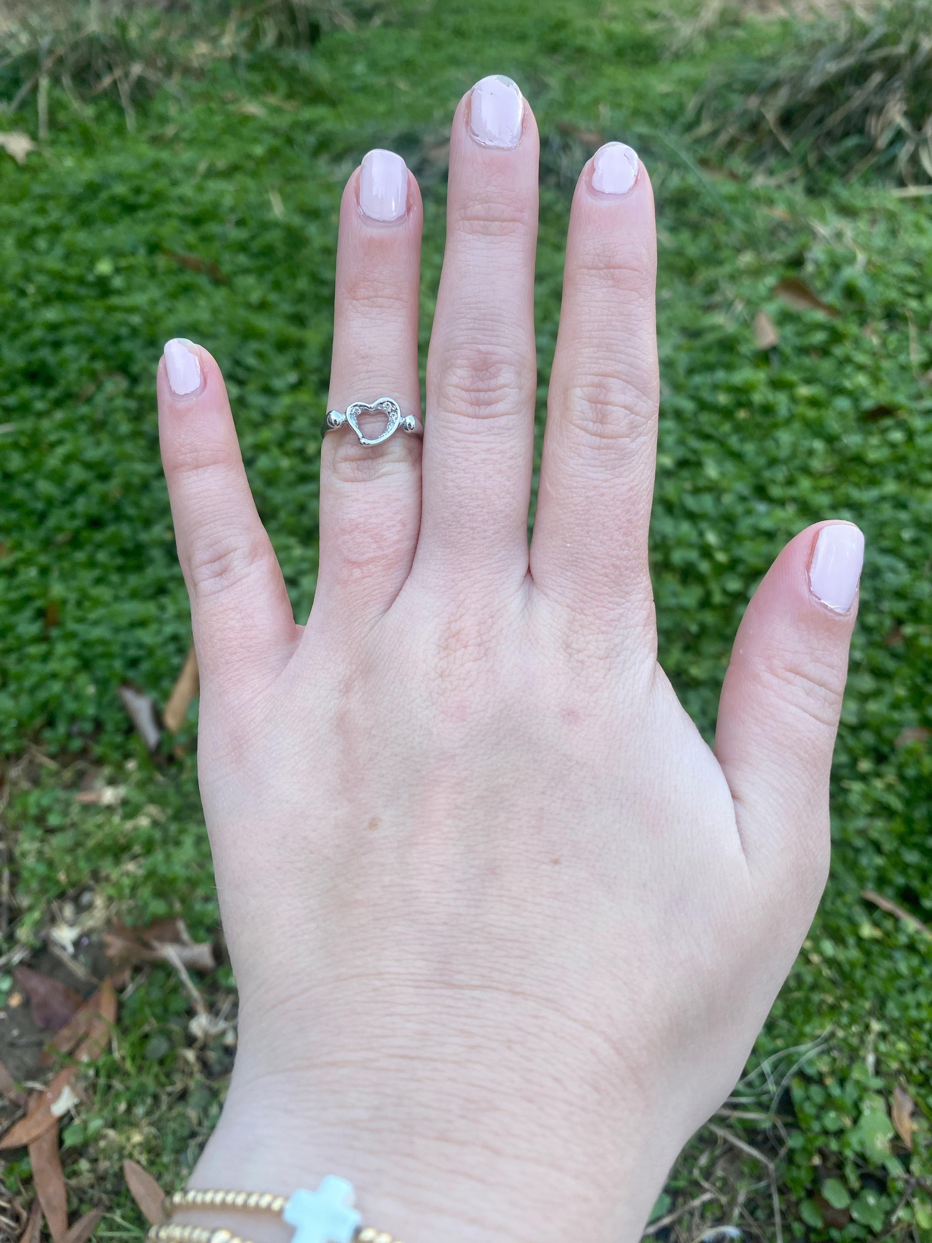 Tiffany and Co. Peretti Diamond Heart Ring, Platinum For Sale 2
