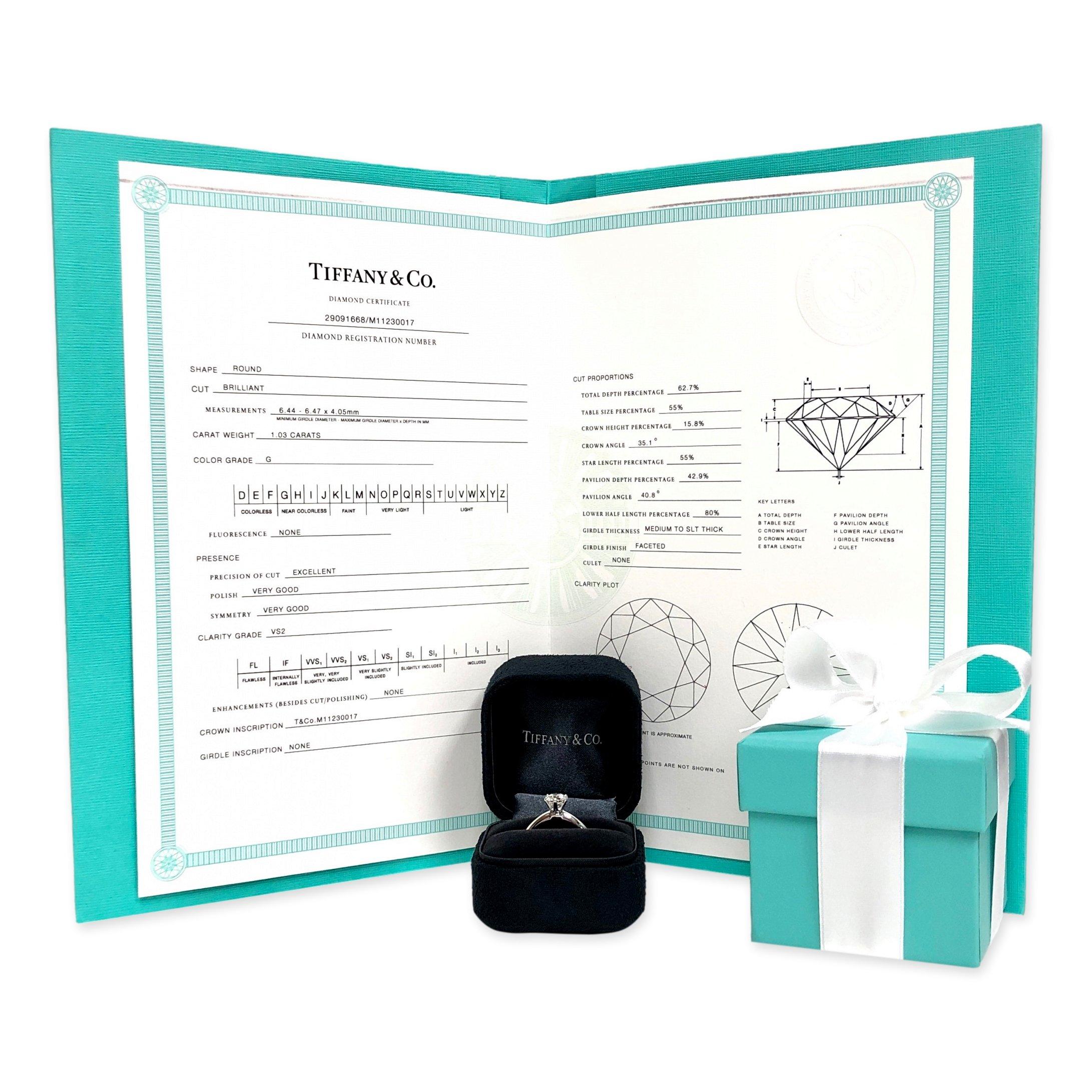 Tiffany & Co. Platinum Solitaire Round Diamond Engagement Ring 1.03 GVS2 In Excellent Condition In New York, NY