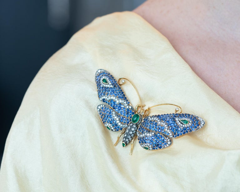 Tiffany & Co. Sapphire, Emerald and Diamond 18 Karat Gold Butterfly Brooch For Sale 2