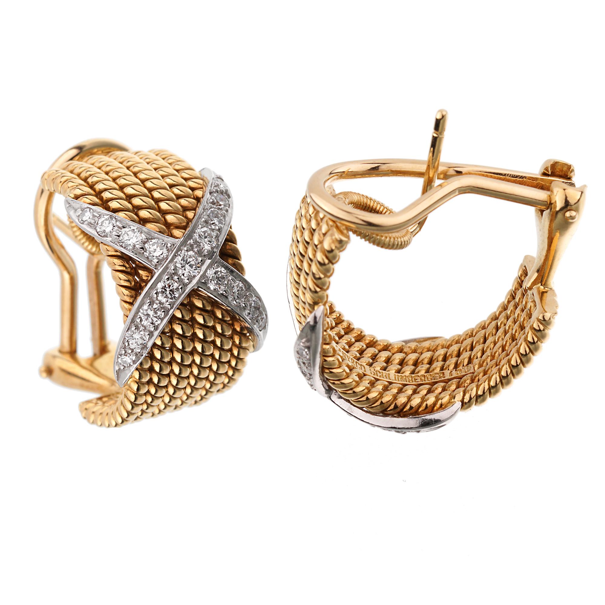 Ein ikonisches Set von Tiffany & Co-Ohrringen von Jean Schlumberger mit 6 Seilen aus Gelbgold und einem X-Motiv, das mit den feinsten Diamanten von Tiffany & Co in Platin gefasst ist. 

Die Ohrringe messen 0,47