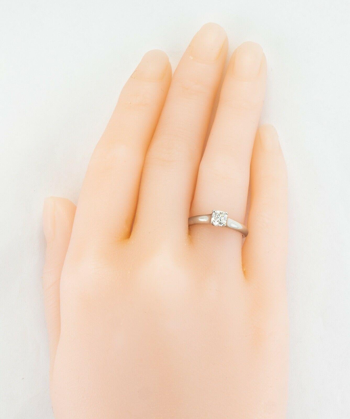 Tiffany and Co Bague solitaire en platine Lucida avec diamants de 0,44 carat  en vente 6
