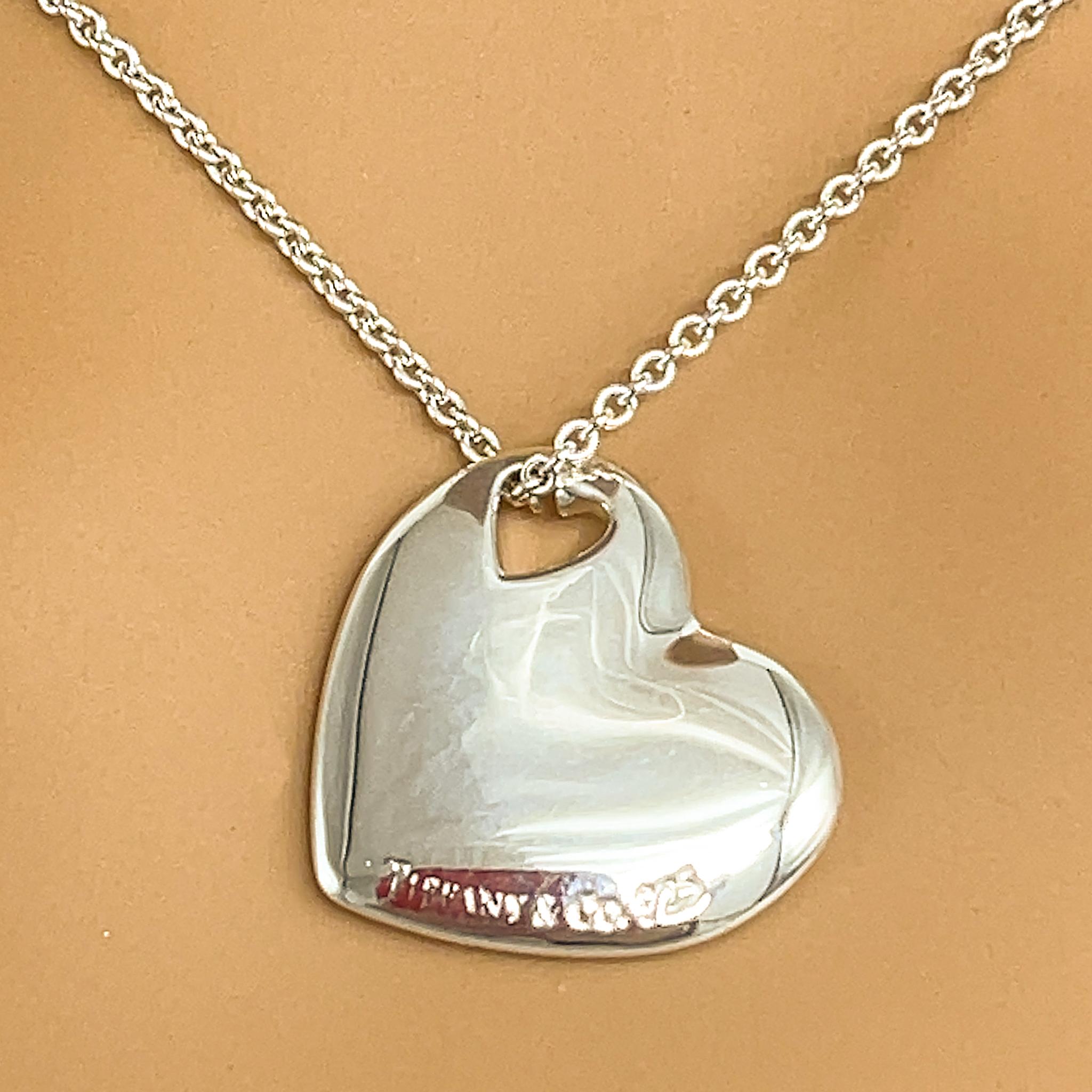 Tiffany and Co. Sterling Silver Cutout Heart Pendant Necklace For Sale 5
