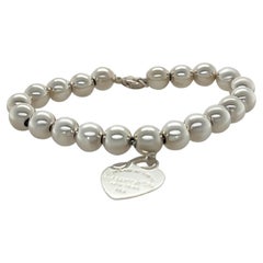 Tiffany und Co Sterlingsilber Herz-Tag-Perlenarmband