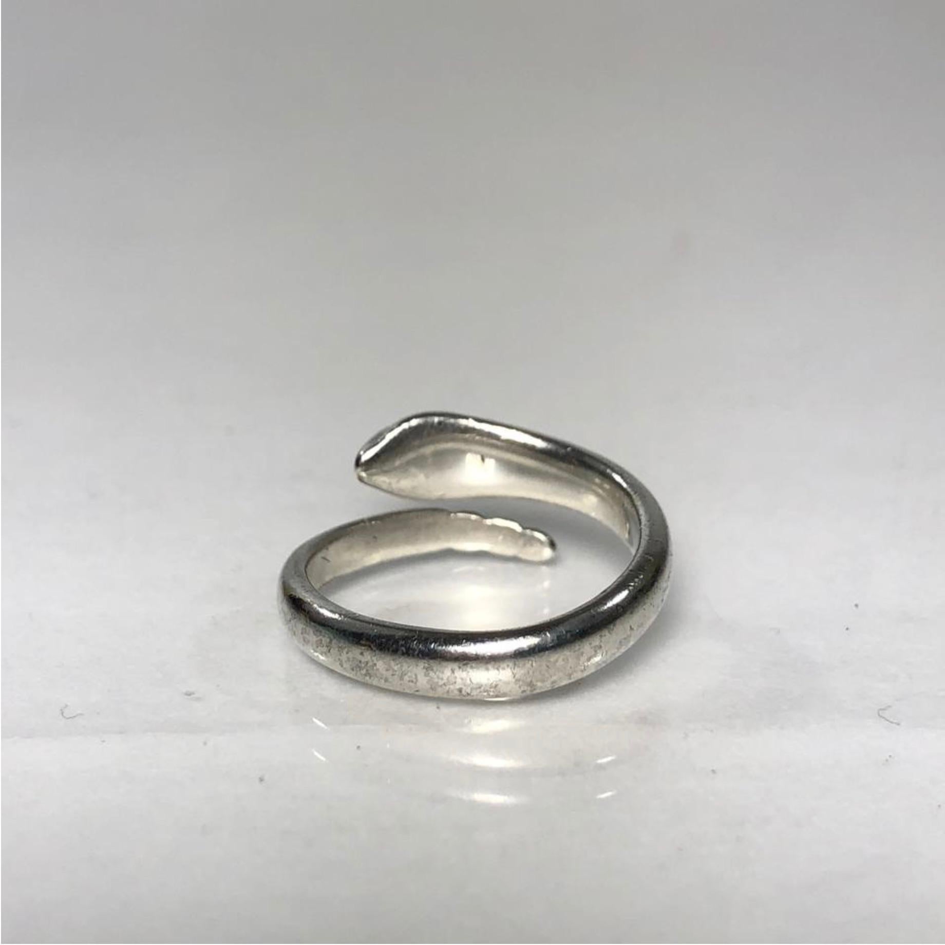 Tiffany and Co. Sterling Silver Snake Ring In Good Condition For Sale In Saint Charles, IL
