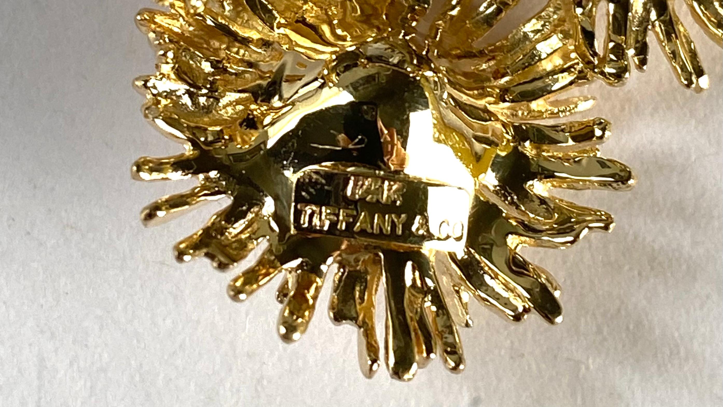 Tiffany and Co Vintage 14 Karat Yellow Gold Ruby Floral Brooch 1.45 Inch Long In Good Condition For Sale In New York, NY