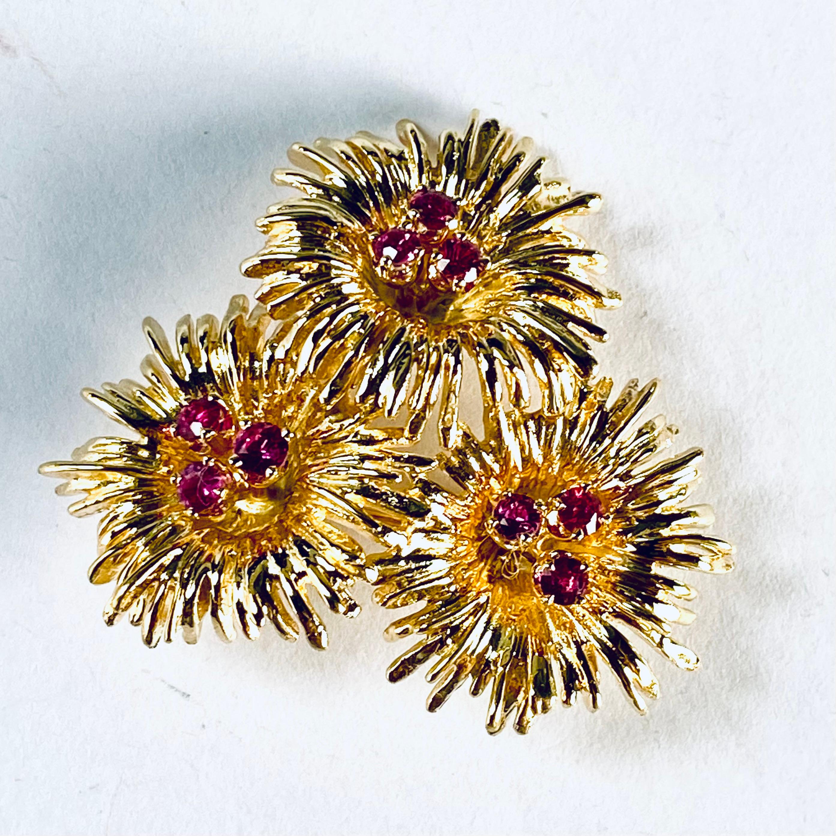 Women's or Men's Tiffany and Co Vintage 14 Karat Yellow Gold Ruby Floral Brooch 1.45 Inch Long For Sale