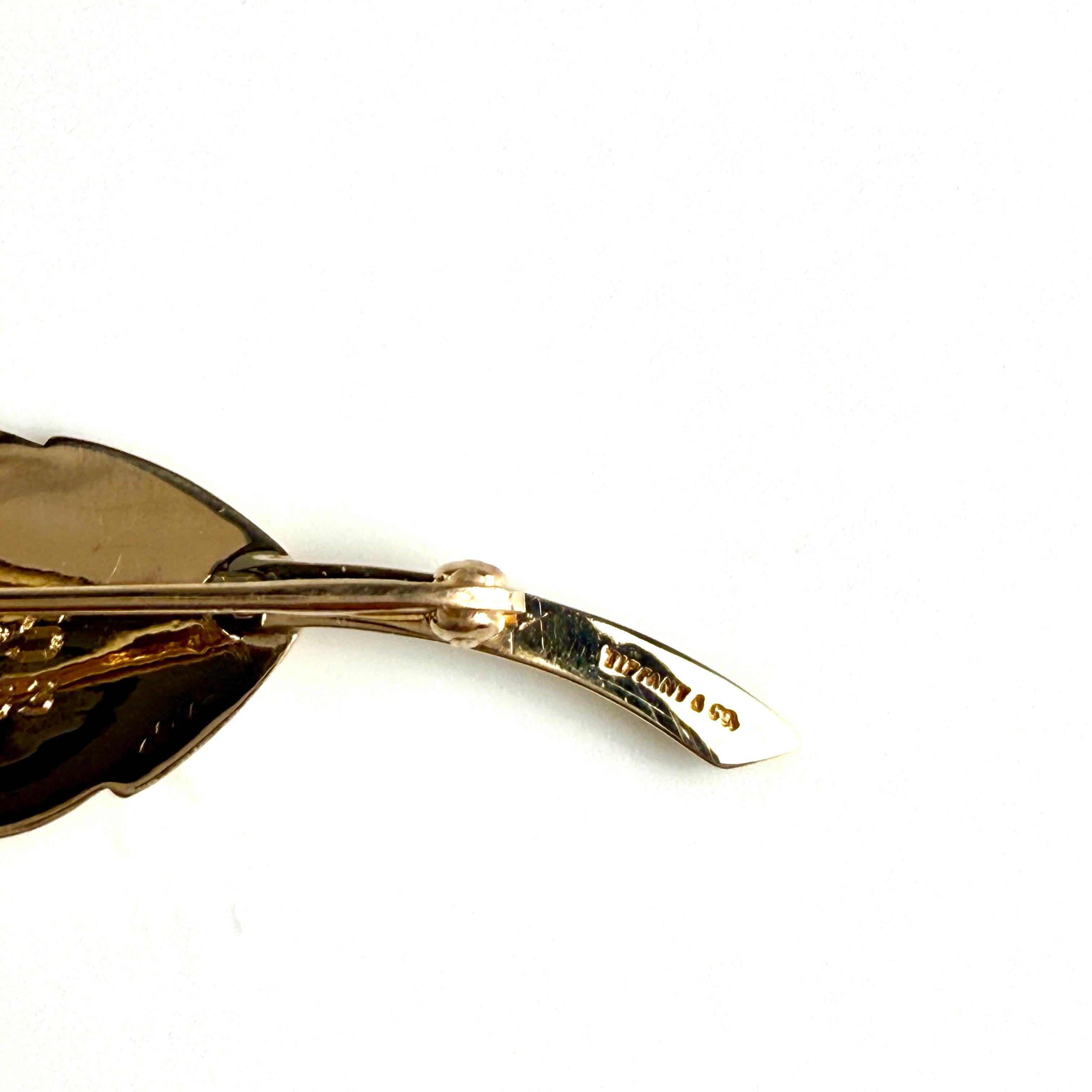 Tiffany and Co Vintage 14K Yellow Gold Leaf Brooch Mid-20th Century For Sale 1