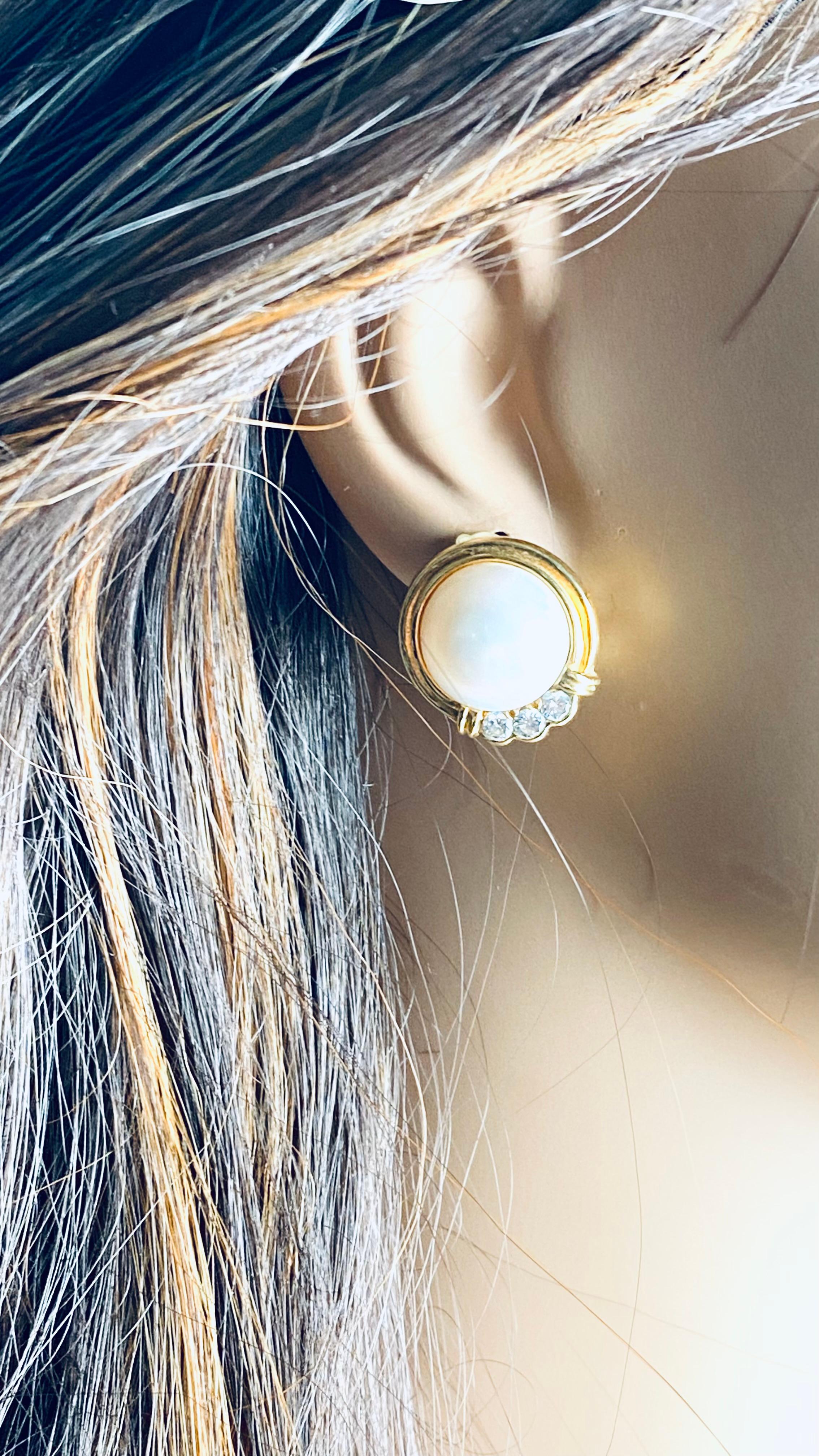 Tiffany and Co. Vintage 18K Gold Pearl Ear Clips Diamond Accents 20th Century 5