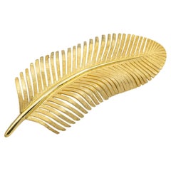 Tiffany and Co. Vintage 18K Yellow Gold Feather Motif Florentine Brooch