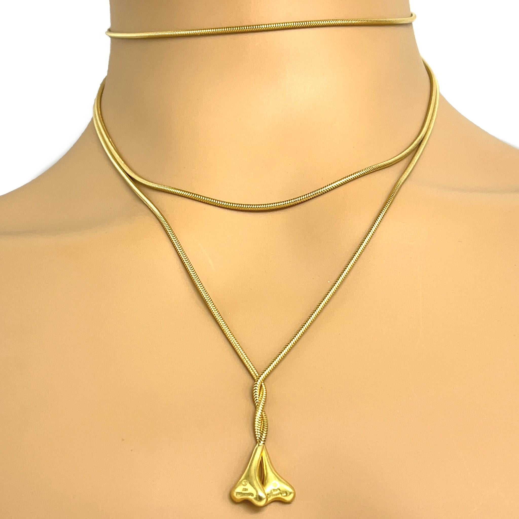 Tiffany and Co. Vintage Bone End Long Lariat Necklace in 18k Yellow Gold For Sale 1
