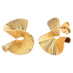 Tiffany and Co. Vintage Eighteen Karat Fluted Twirl Earrings