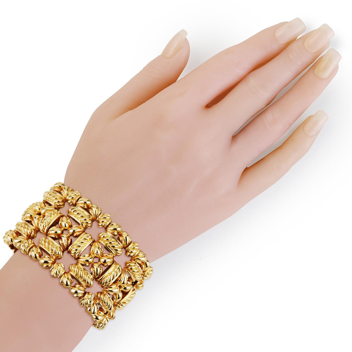 Tiffany & Co Vintage Breites 1,75 Zoll Gelbgold-Armband Damen im Angebot