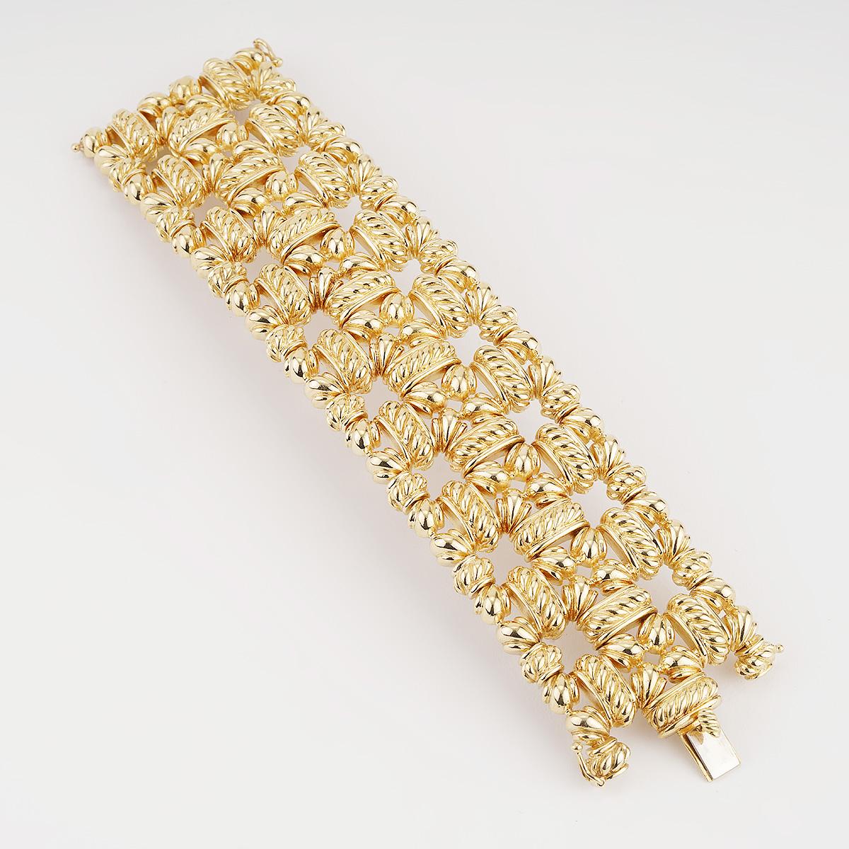 Tiffany & Co Vintage Breites 1,75 Zoll Gelbgold-Armband im Angebot 1