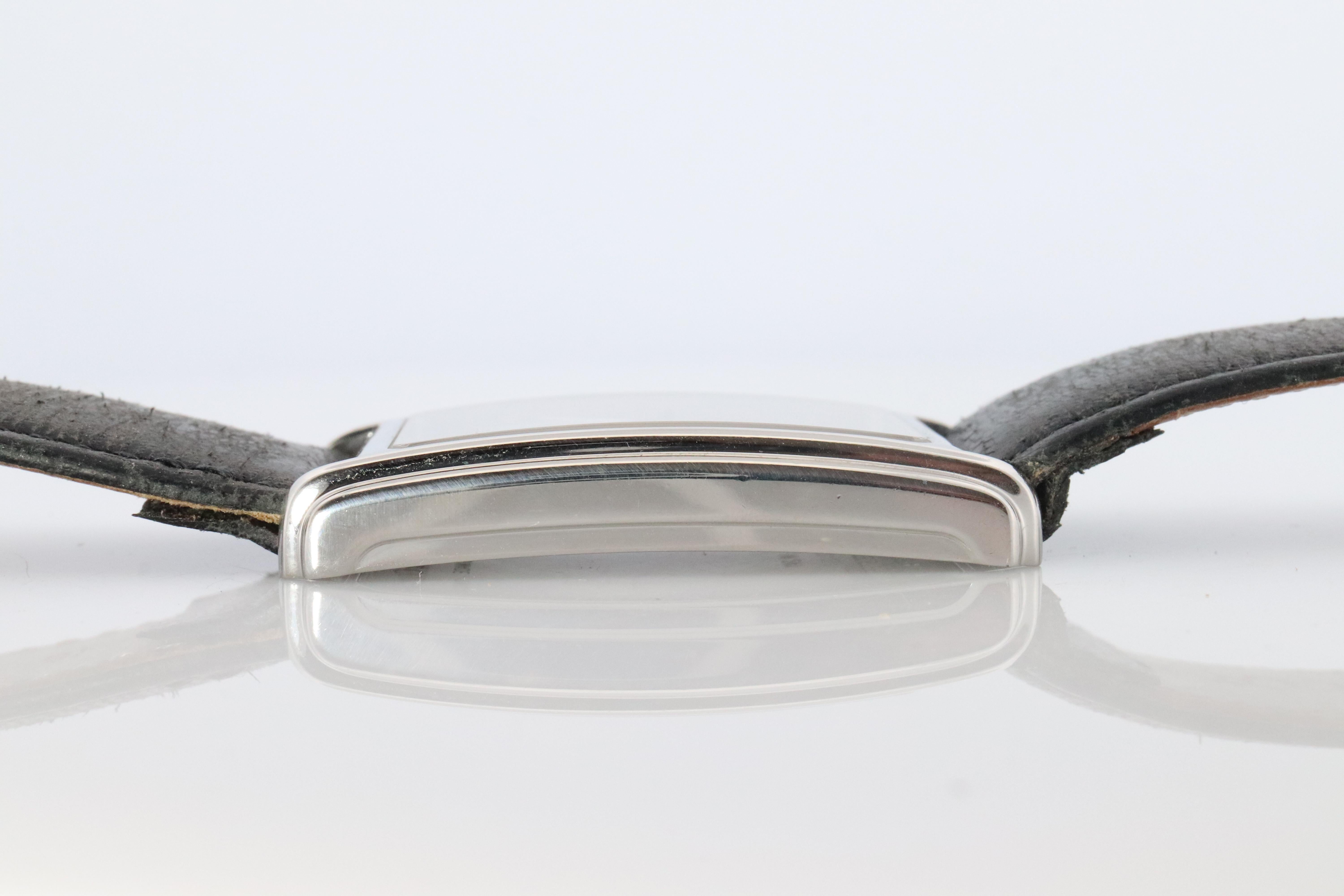 Taglio rotondo Orologio Tiffany & Co. Orologio Tiffany M241 Tank al quarzo. Portafoglio quadrato AT&T. in vendita