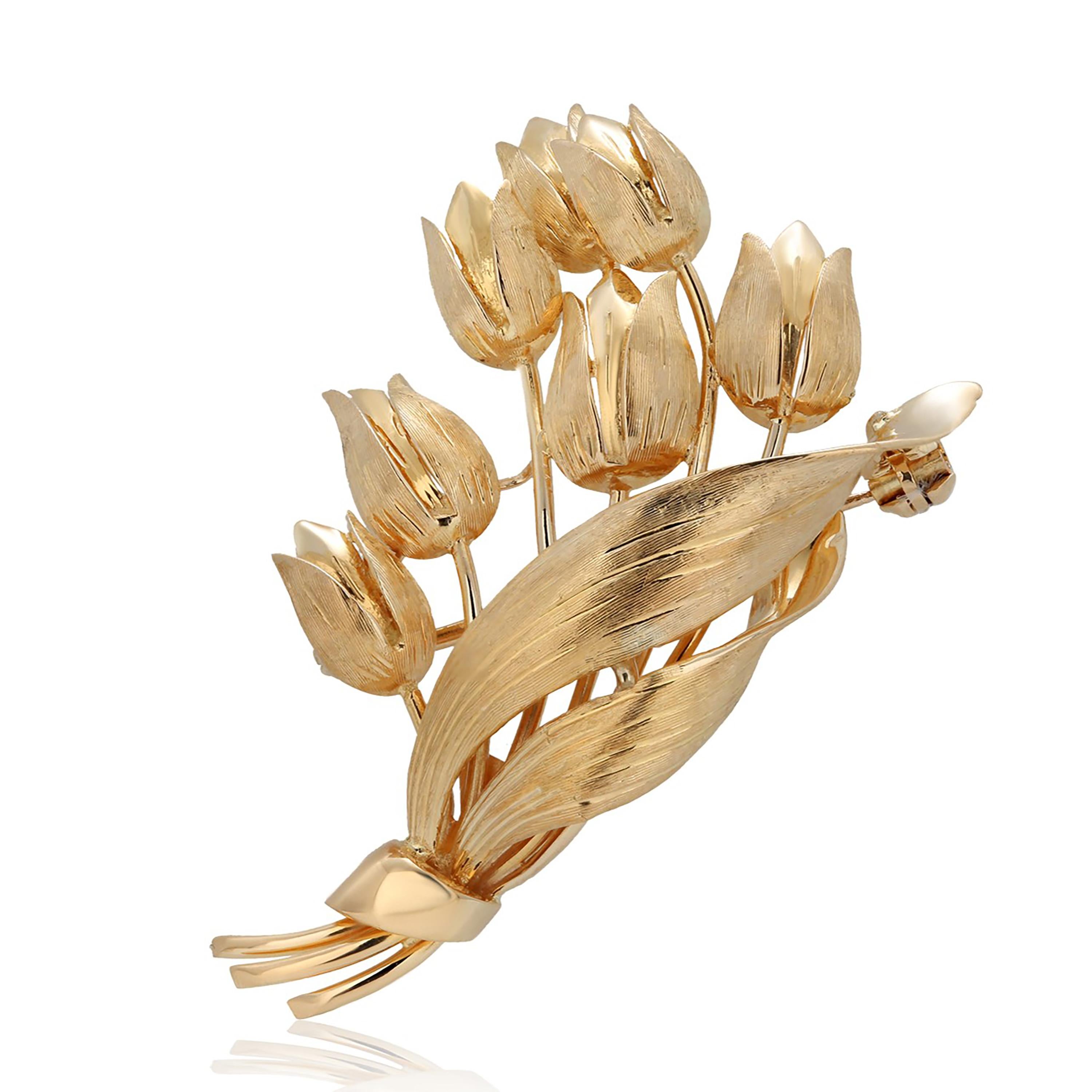 Tiffany Co Vintage 18 Karat Yellow Gold Tulip 1.9 Inch Brooch Signed Italy In Good Condition For Sale In New York, NY