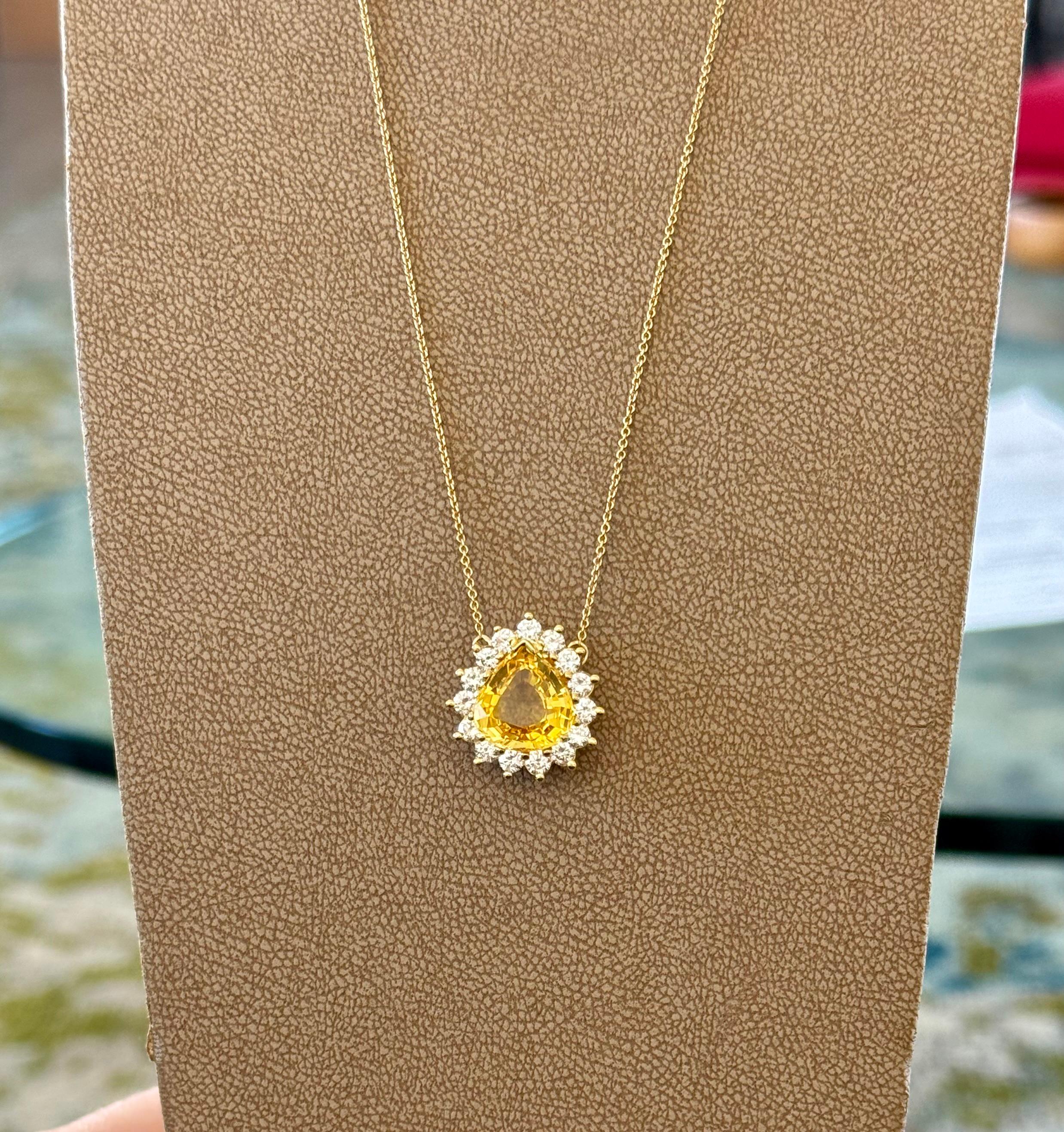 Tiffany & Co. Gelbe Saphir- und Diamant-Anhänger-Halskette (Brillantschliff) im Angebot