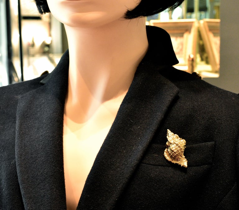 Tiffany and Co. 18 Karat Conch-Shell Motif Brooch, circa 1960 at 1stDibs