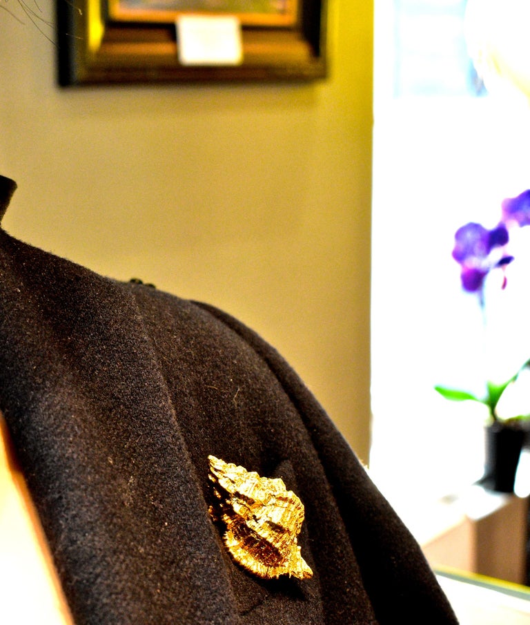 Tiffany and Co. 18 Karat Conch-Shell Motif Brooch, circa 1960 at 1stDibs