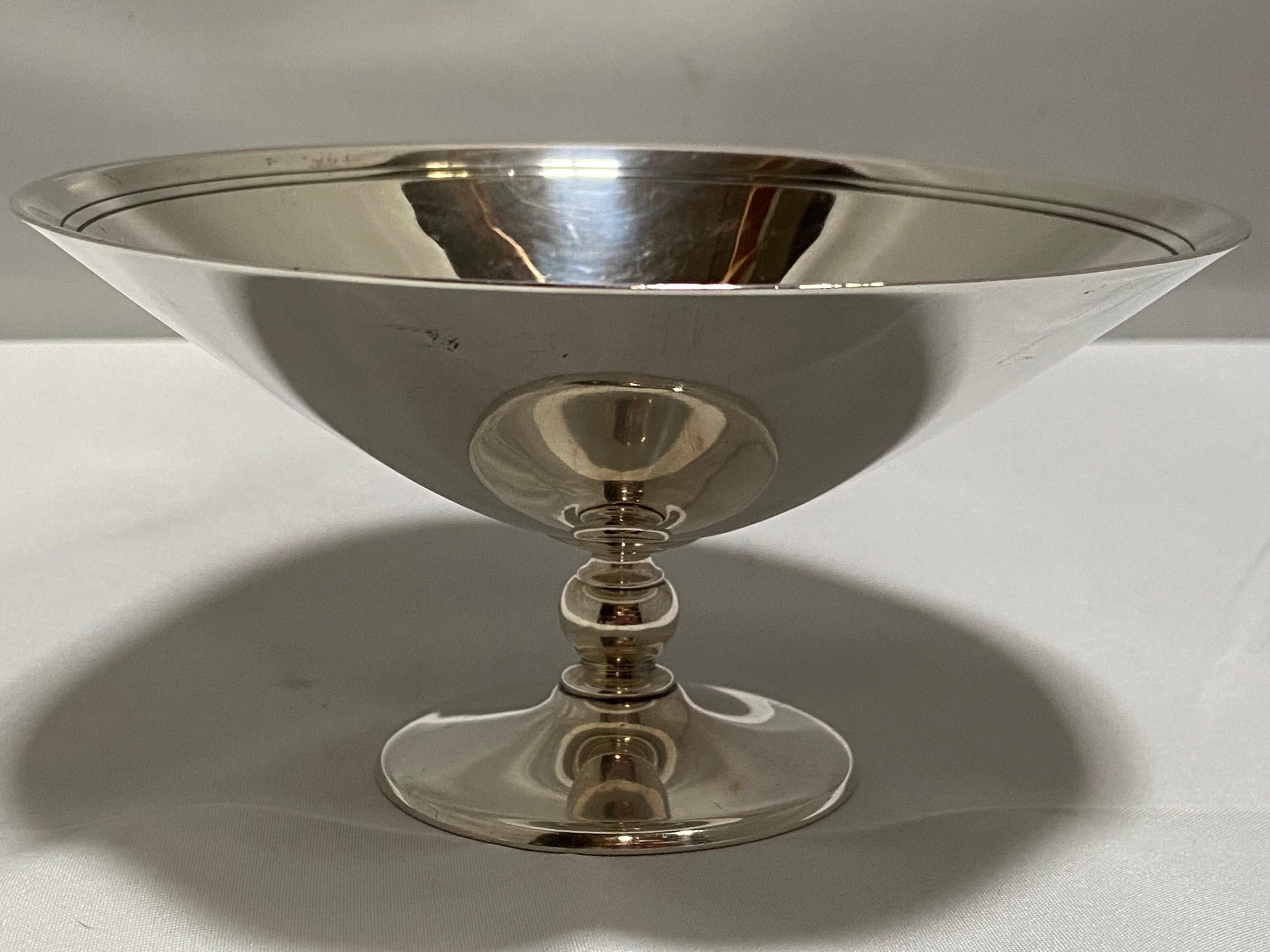 Tiffany and Company 1940's Sterling Silver Footed Bowl or Compote Dish For Sale 2