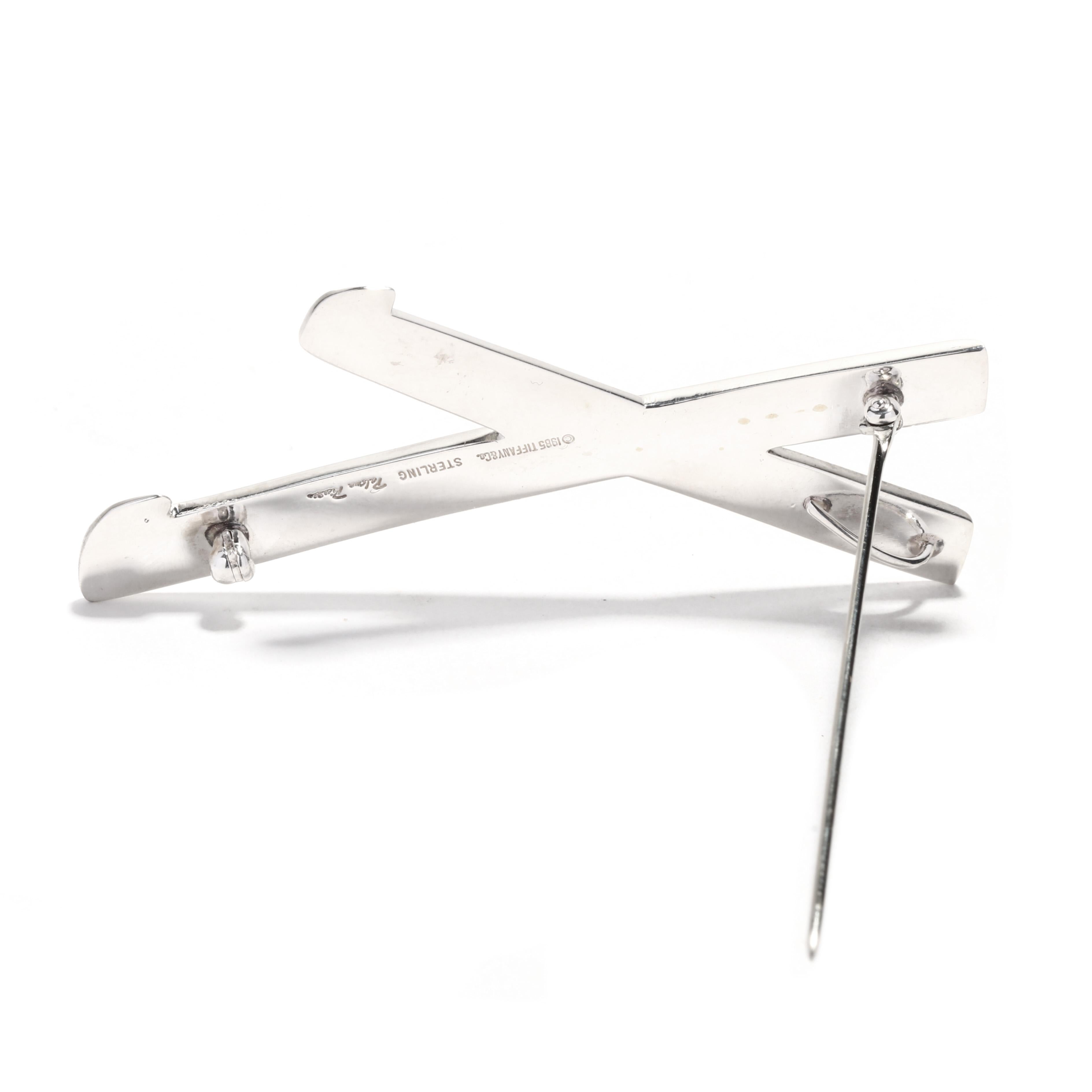 Tiffany and Company Paloma Picasso Graffiti X Brooch, Sterling Silver In Good Condition For Sale In McLeansville, NC