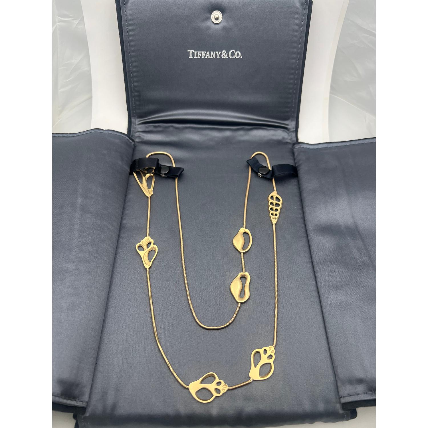 Tiffany & Co. Angela Cummings 18k Shell lange Halskette 1970er Jahre für Damen oder Herren im Angebot