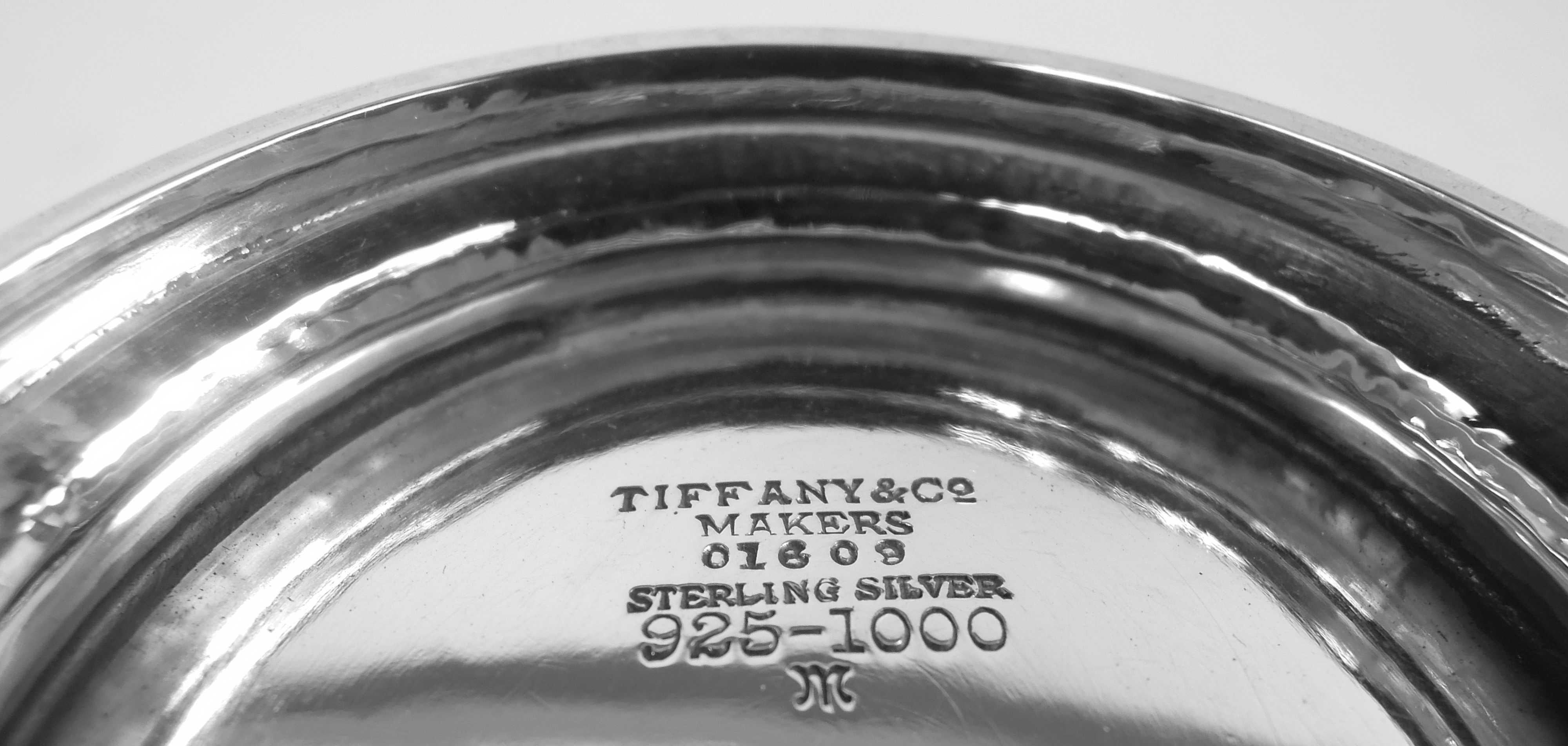 Tiffany Art Deco Craftsman Hand-Hammered Sterling Silver Dessert Set For Sale 4
