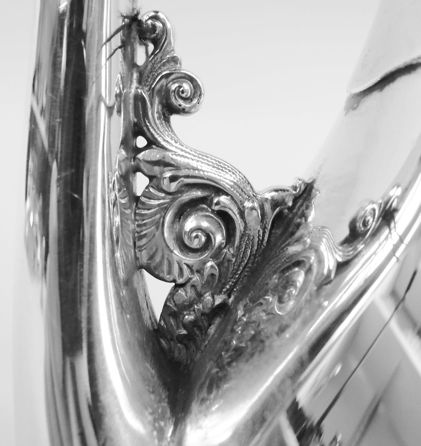 Inizio XX secolo Set da caffè turco in argento massiccio Tiffany Art Nouveau con 3 pezzi su vassoio in vendita