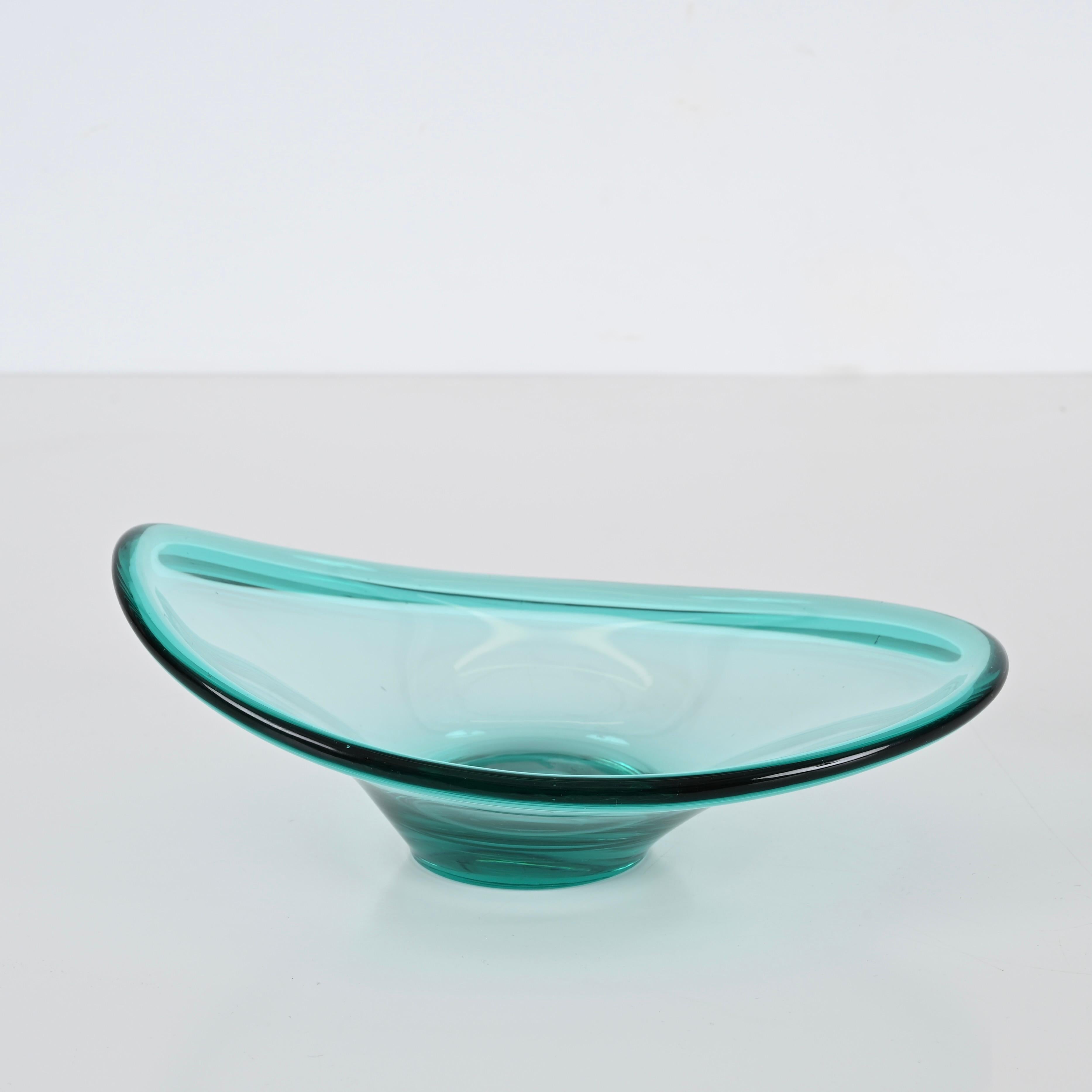 Mid-Century Modern Tiffany Blue Murano Glass Bowl or Pocket Emptier, Italy, 1960s For Sale