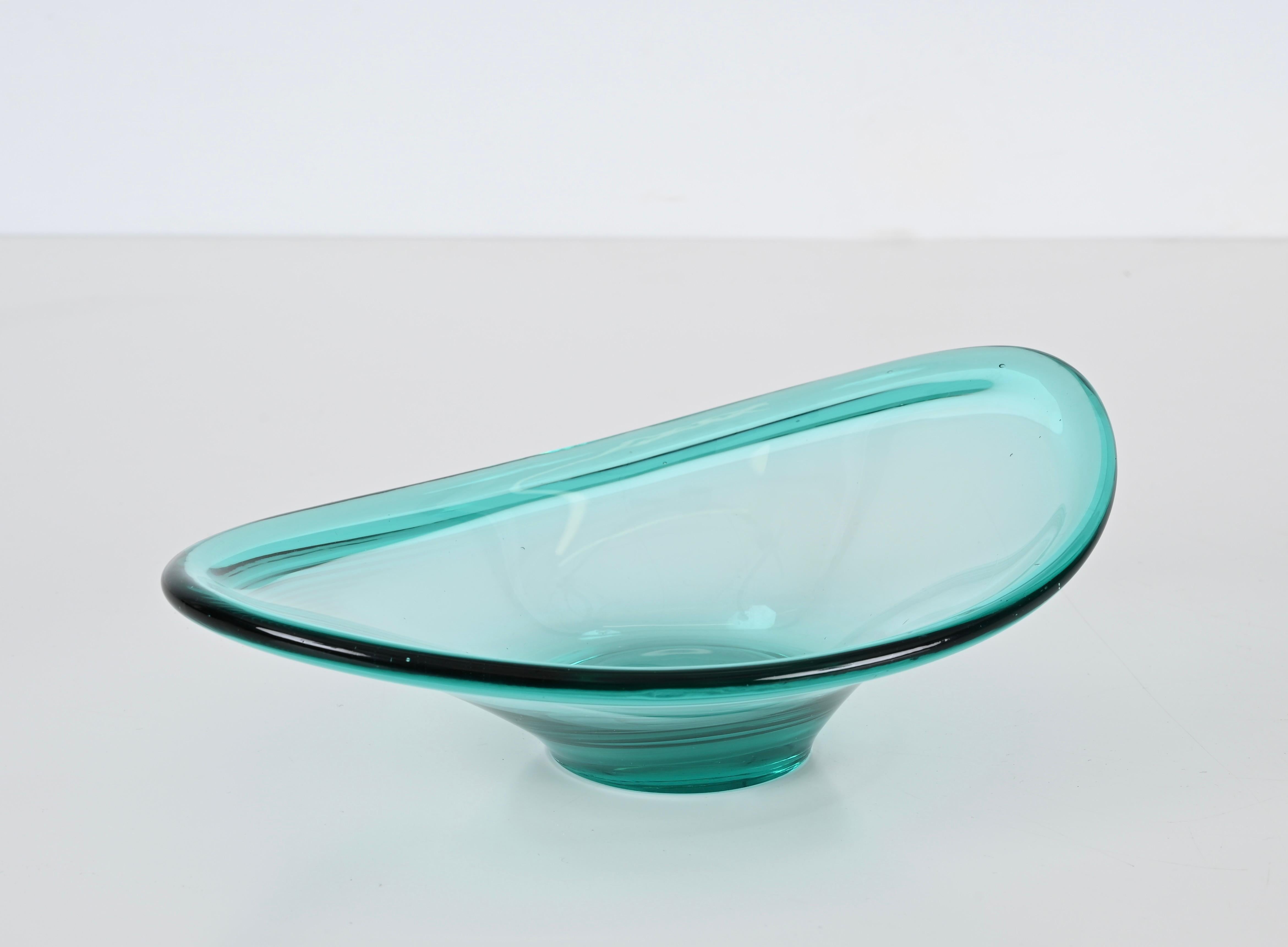 Tiffany Blue Murano Glass Bowl or Pocket Emptier, Italy, 1960s In Good Condition For Sale In Roma, IT