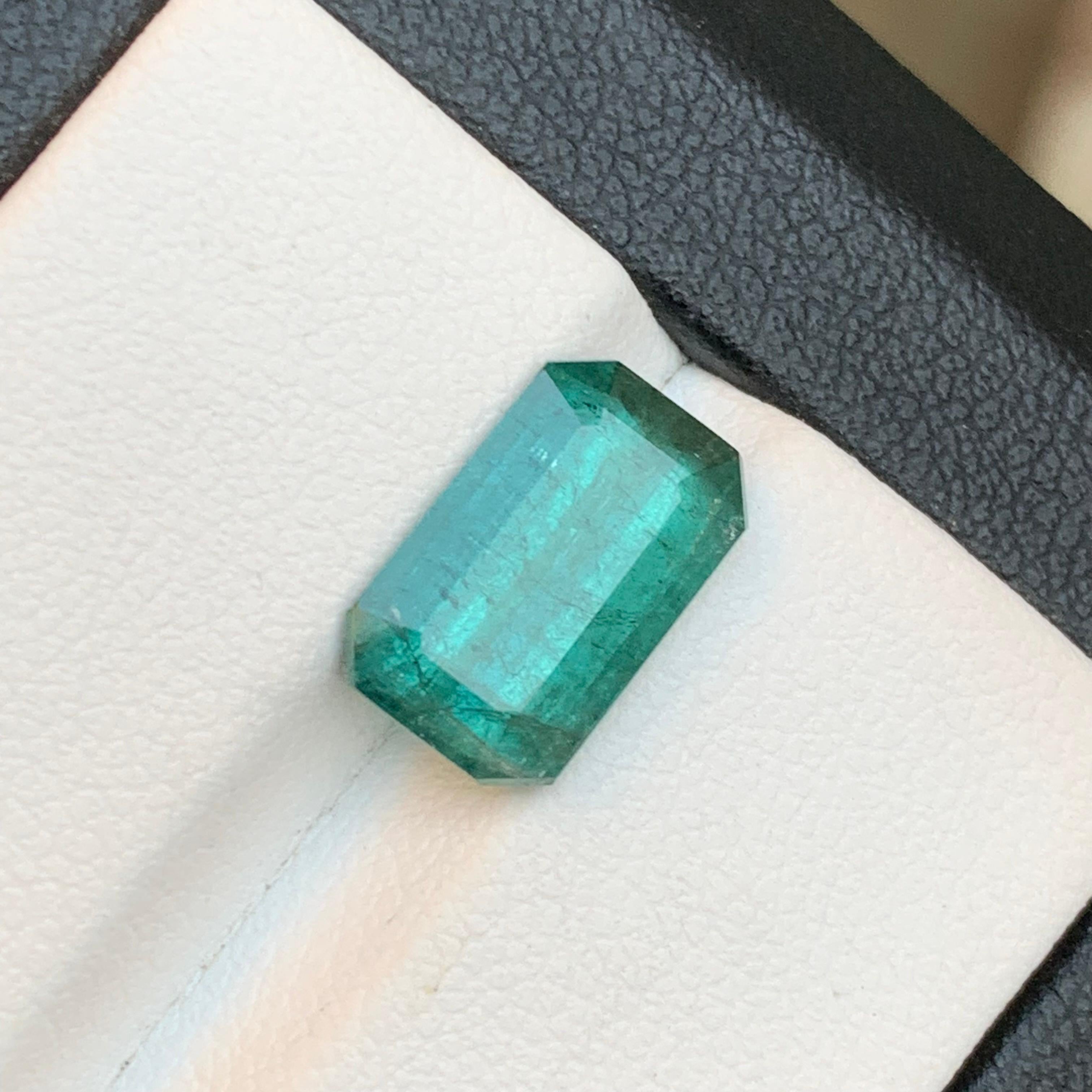 Tiffany Bluish Green Natural Tourmaline Ring, Loose Gemstone 3.80 Ct Emerald Cut In New Condition For Sale In Peshawar, PK