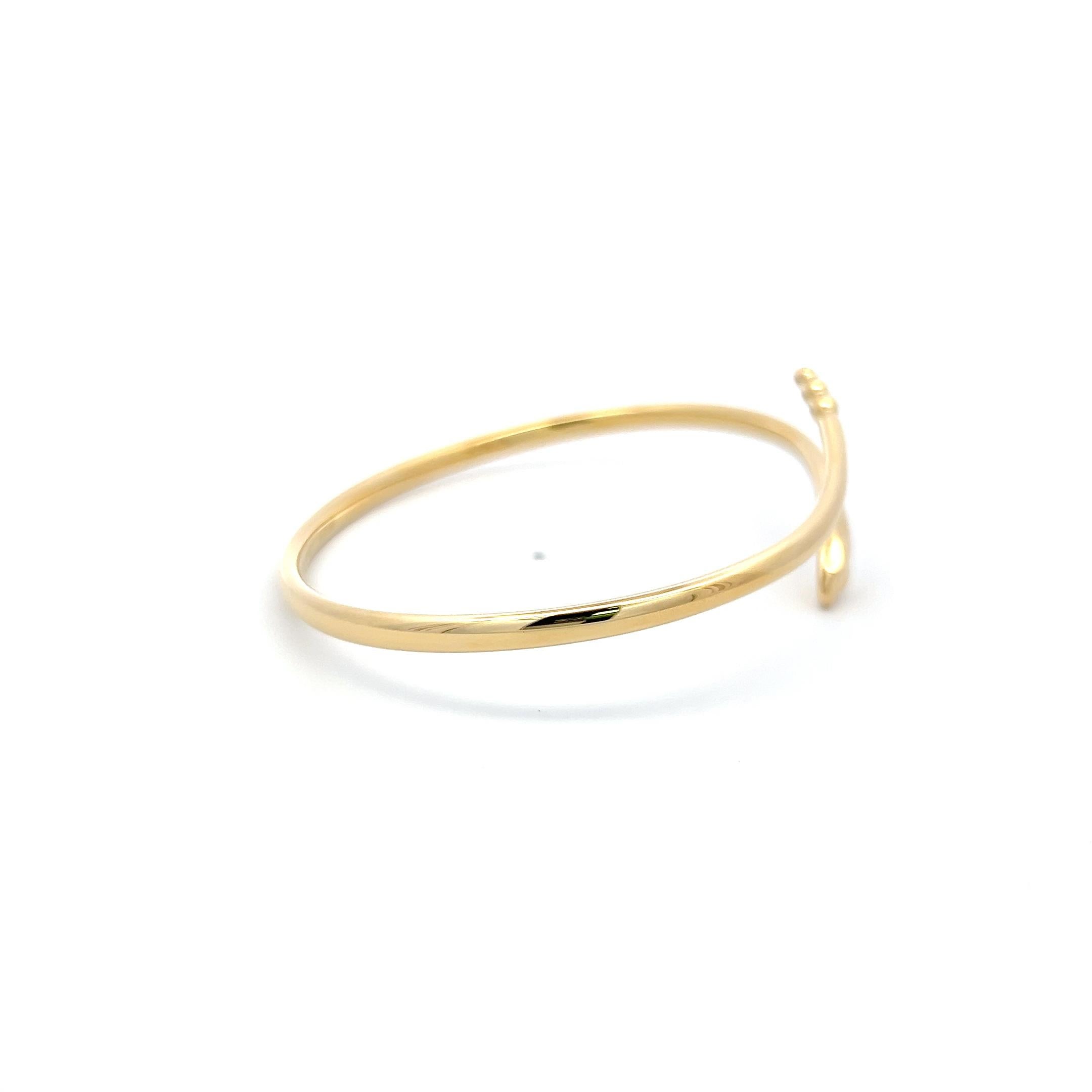 Designer:
Tiffany & Co
Title:
Tiffany & Co 0.06 Carat Round Brilliant F VS1 Diamond 18 Karat Yellow Gold Bangle Bracelet
Style:
Bangle
Metal:
18 Karat Yellow Gold
Gemstone 1:
0.06 Carat Diamond
Number of Stones:
3
Color:
F
Clarity:
VS1
Shape:
Round