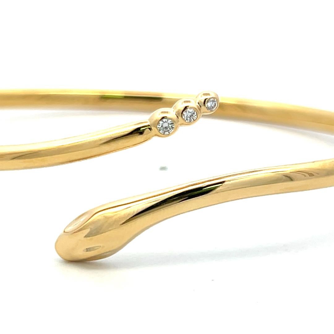 Tiffany & Co 0.06 Carat Round Diamond 18K YG Snake Bangle Bracelet For Sale 1