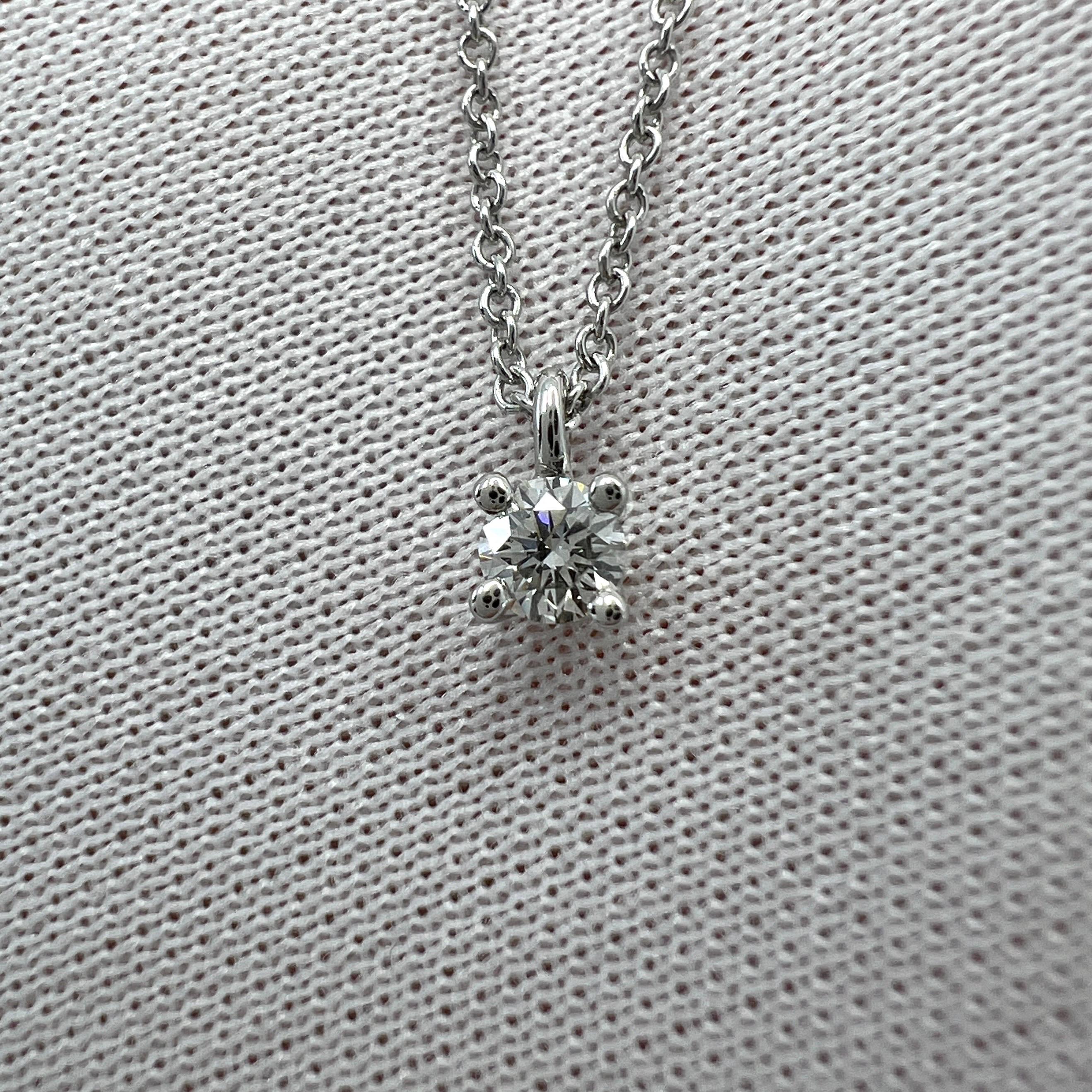 Tiffany & Co. 0.17ct Natural Round Diamond Platinum Solitaire Pendant Necklace For Sale 2