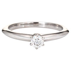 Tiffany & Co Bague de fiançailles solitaire en diamant de 0::19 ct:: platine Estate