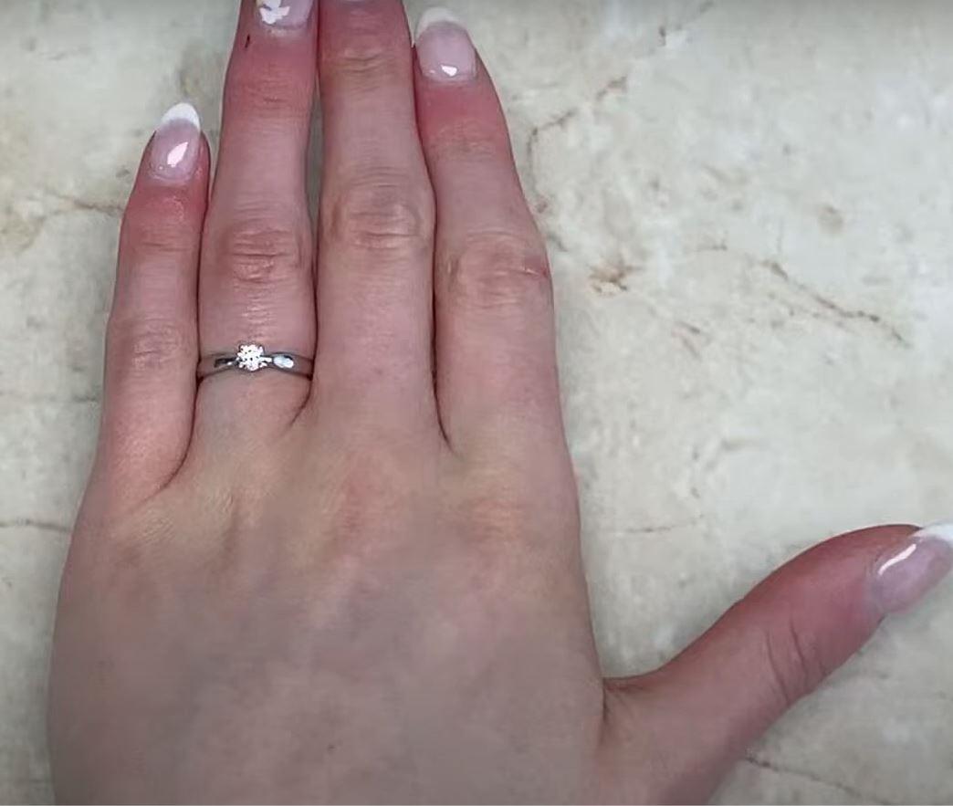 Tiffany & Co. 0.22ct Round Brilliant Cut Diamond Engagement Ring,  Platinum For Sale 4