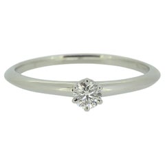 Bague de fiançailles Tiffany 
Co. avec diamants de 0.23 carats