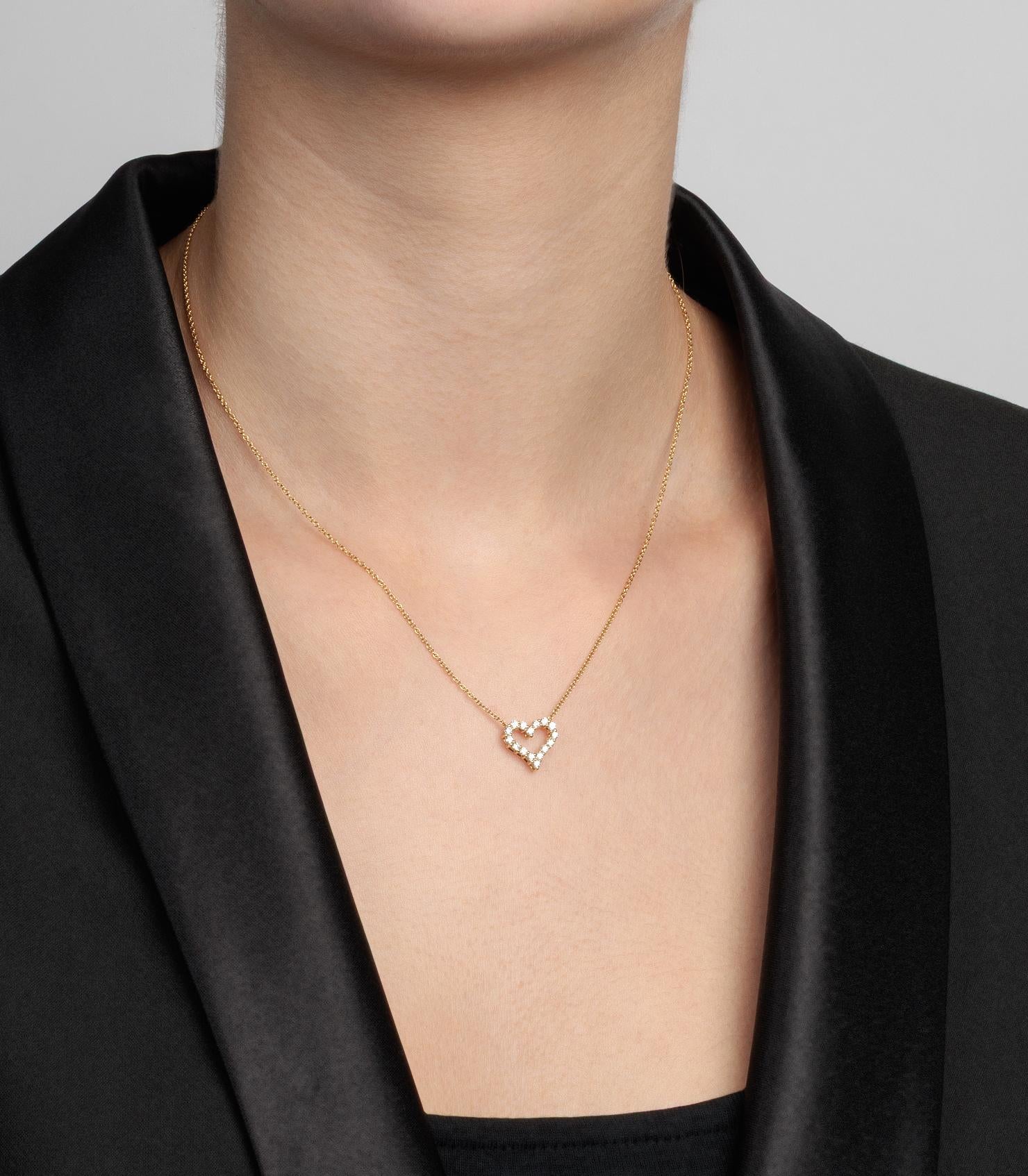 Tiffany & Co. Collier mini-cœurs en or jaune 18 ct avec 0,25 ct de diamant

Détails du produit
Xupes Ref : J1577
Marque : Tiffany & Co.
Modèle : iffany Hearts Mini Necklace
Type : Collier
PRIX DE VENTE CONSEILLÉ : 3 025
Accompagné de : Tiffany & Co.