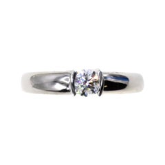 Verlobungsring aus Platin mit 0,26 Karat D VVS2 Diamant von Tiffany & Co.