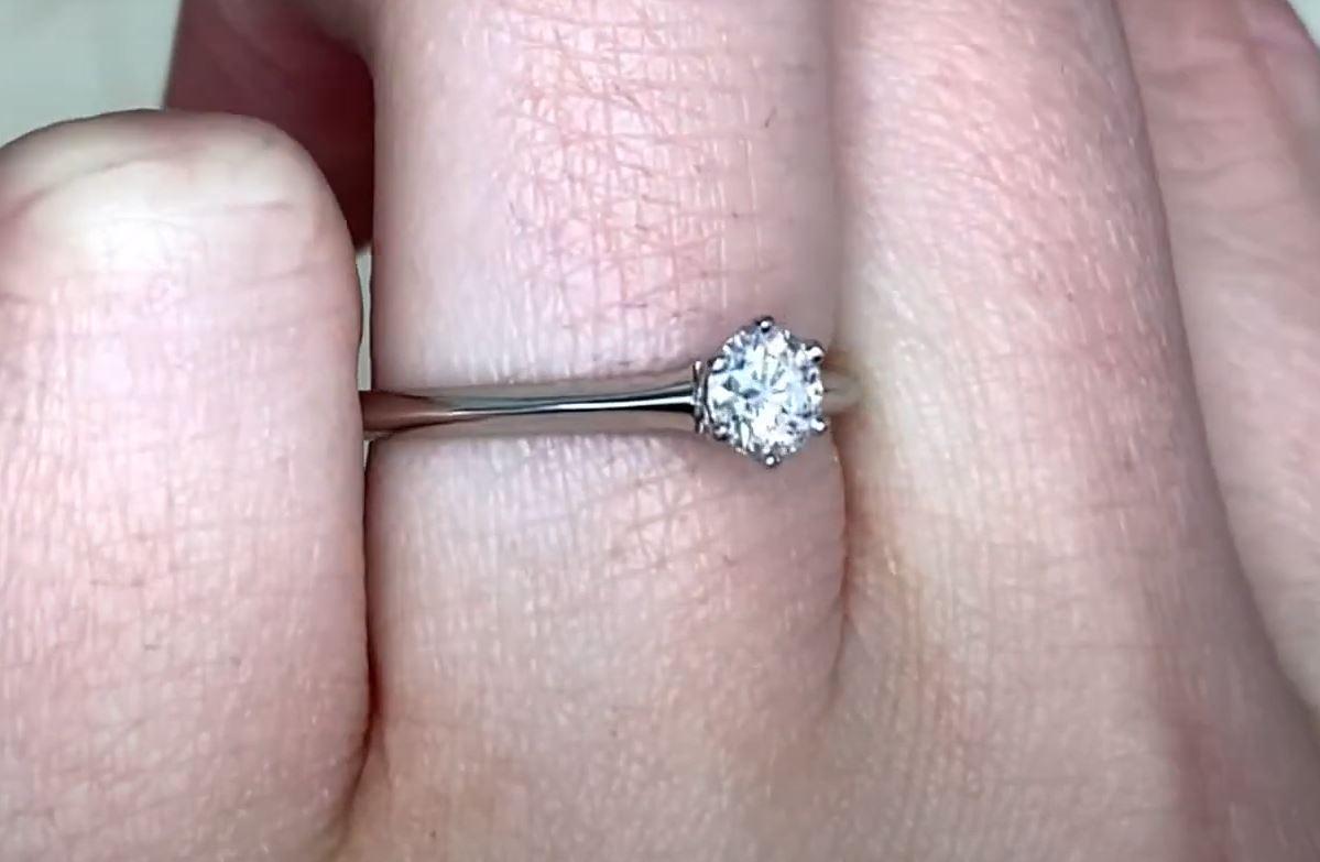 Tiffany & Co. 0.30ct Round Brilliant Cut Diamond Engagement Ring, Platinum For Sale 1