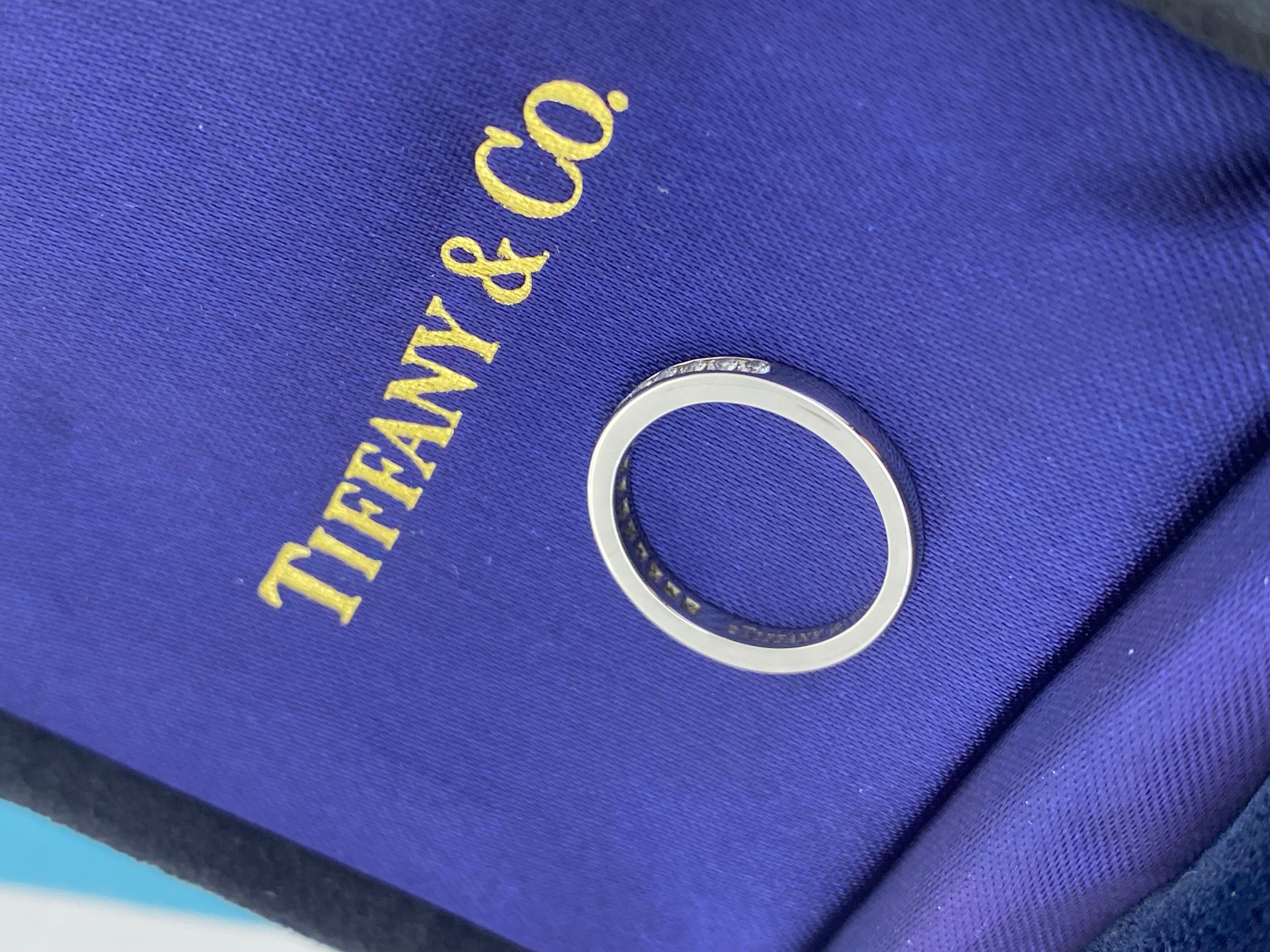 Tiffany & Co 0,35 ct Diamante talla princesa solitario Anillo de compromiso en platino 950 en venta 5