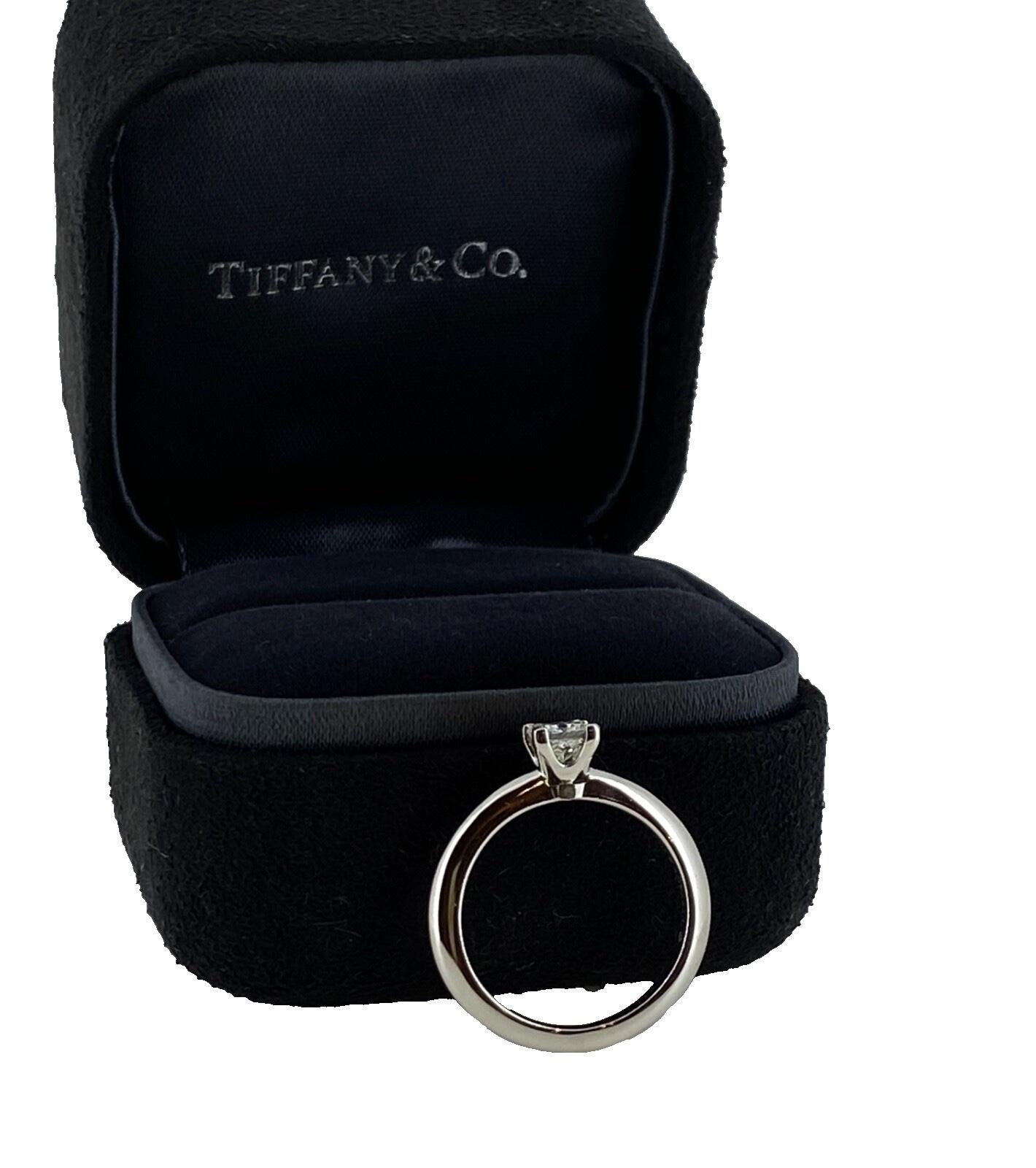 Tiffany & Co. 0,35ct Princess Cut Diamant Solitär 950 Platin Verlobungsring (Moderne) im Angebot
