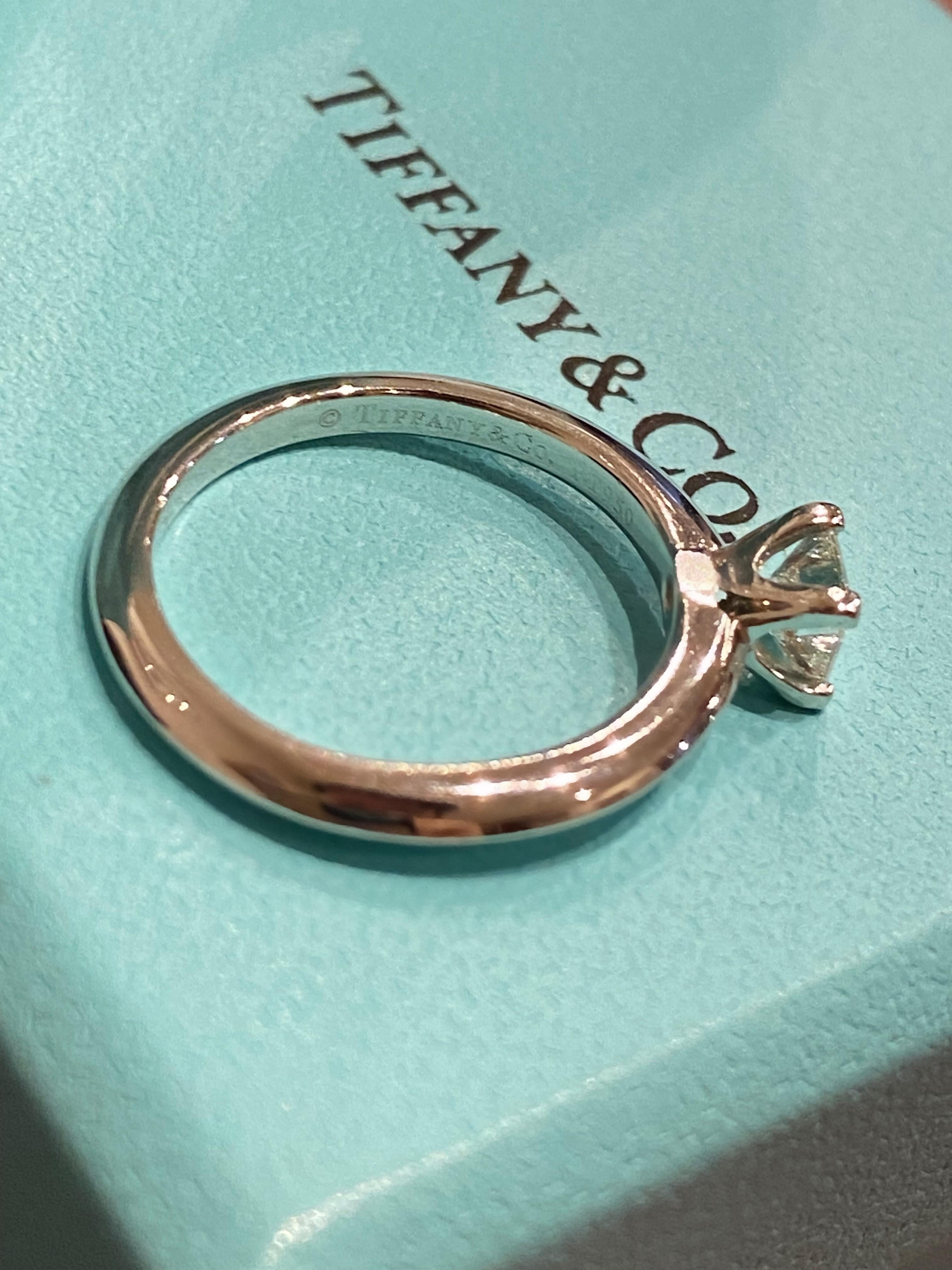 Tiffany & Co. 0,35ct Princess Cut Diamant Solitär 950 Platin Verlobungsring im Zustand „Hervorragend“ im Angebot in MELBOURNE, AU
