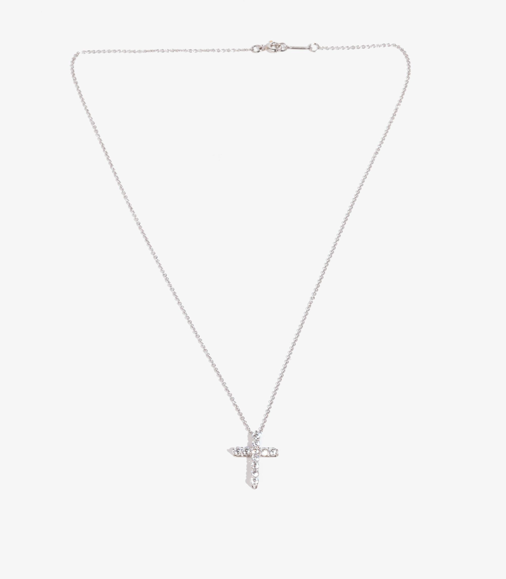 Taille ronde Tiffany & Co. 0.42ct Brilliant Cut Diamond Platinum Small Cross Pendentif en vente