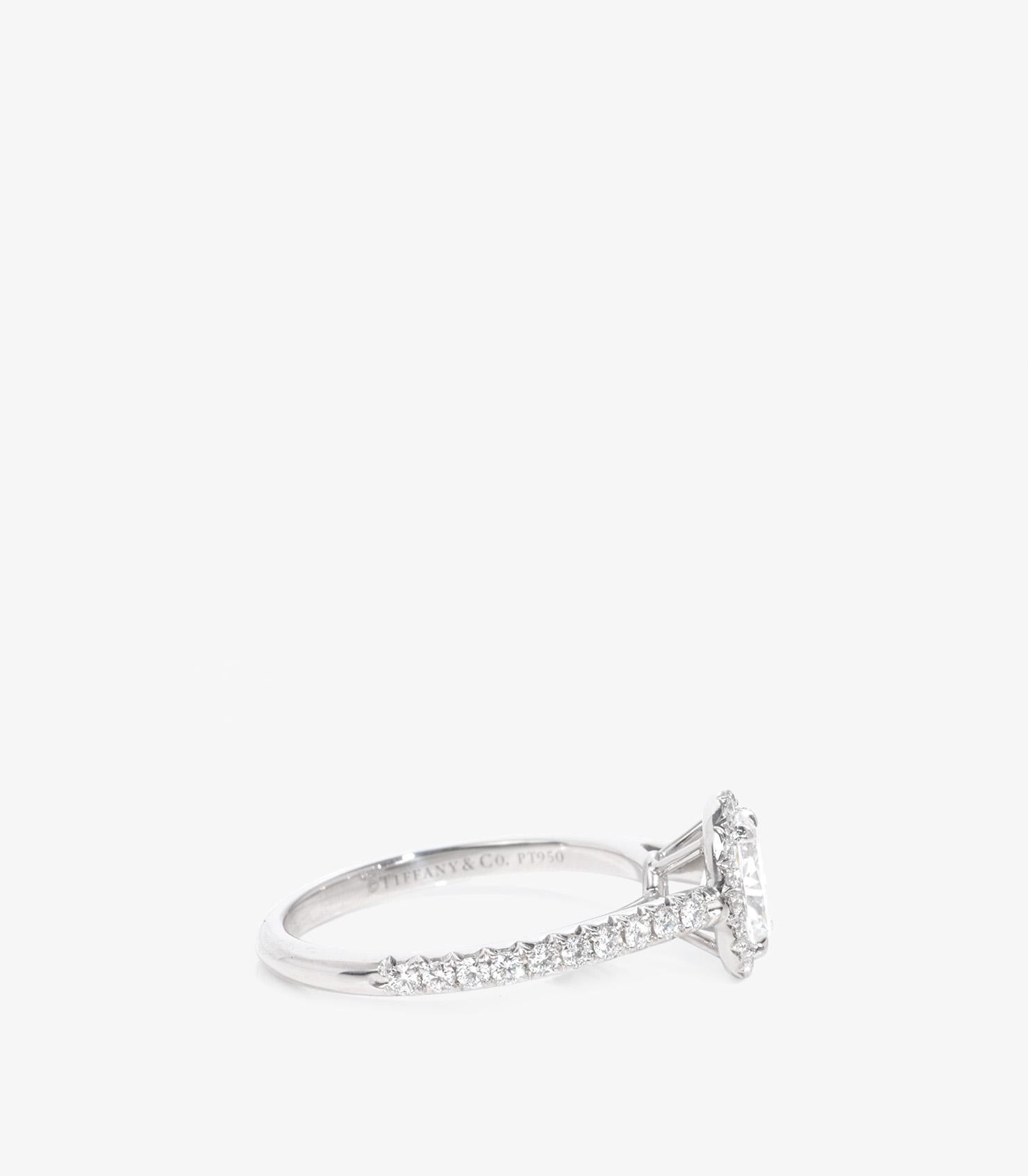 Anello Soleste in platino con diamante taglio ovale da 0.46 carati di Tiffany & Co. In condizioni ottime in vendita a Bishop's Stortford, Hertfordshire