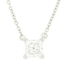 Tiffany
Co. Pendentif en diamant de 0.47ct