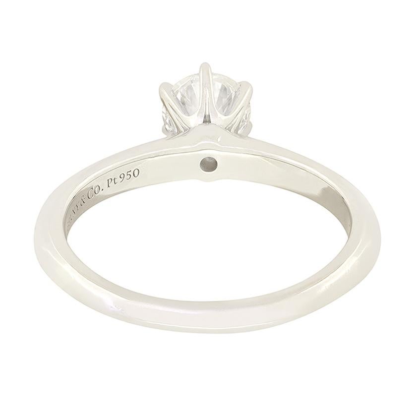 Tiffany & Co. 0.47 Karat Diamant Solitär-Ring im Zustand „Gut“ im Angebot in London, GB