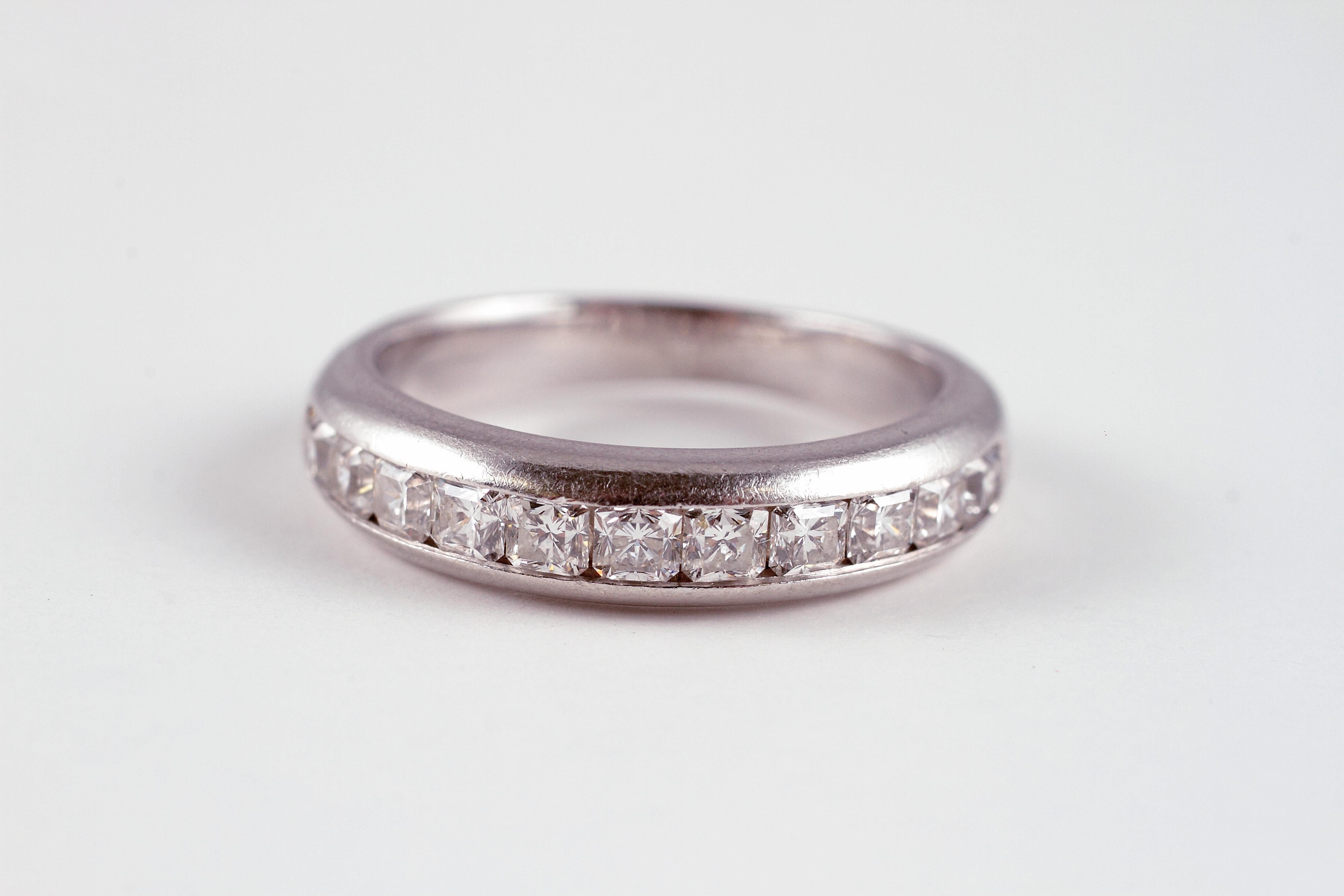 Bague Tiffany & Co. en diamant 0,55 carat « Collection Lucida » Bon état - En vente à Dallas, TX