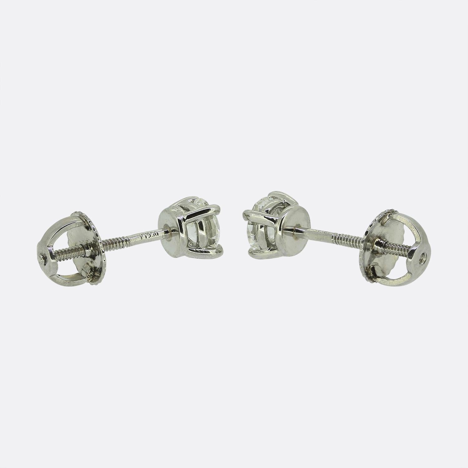 Tiffany & Co. 0.64 Carat Diamond Stud Earrings In Excellent Condition For Sale In London, GB