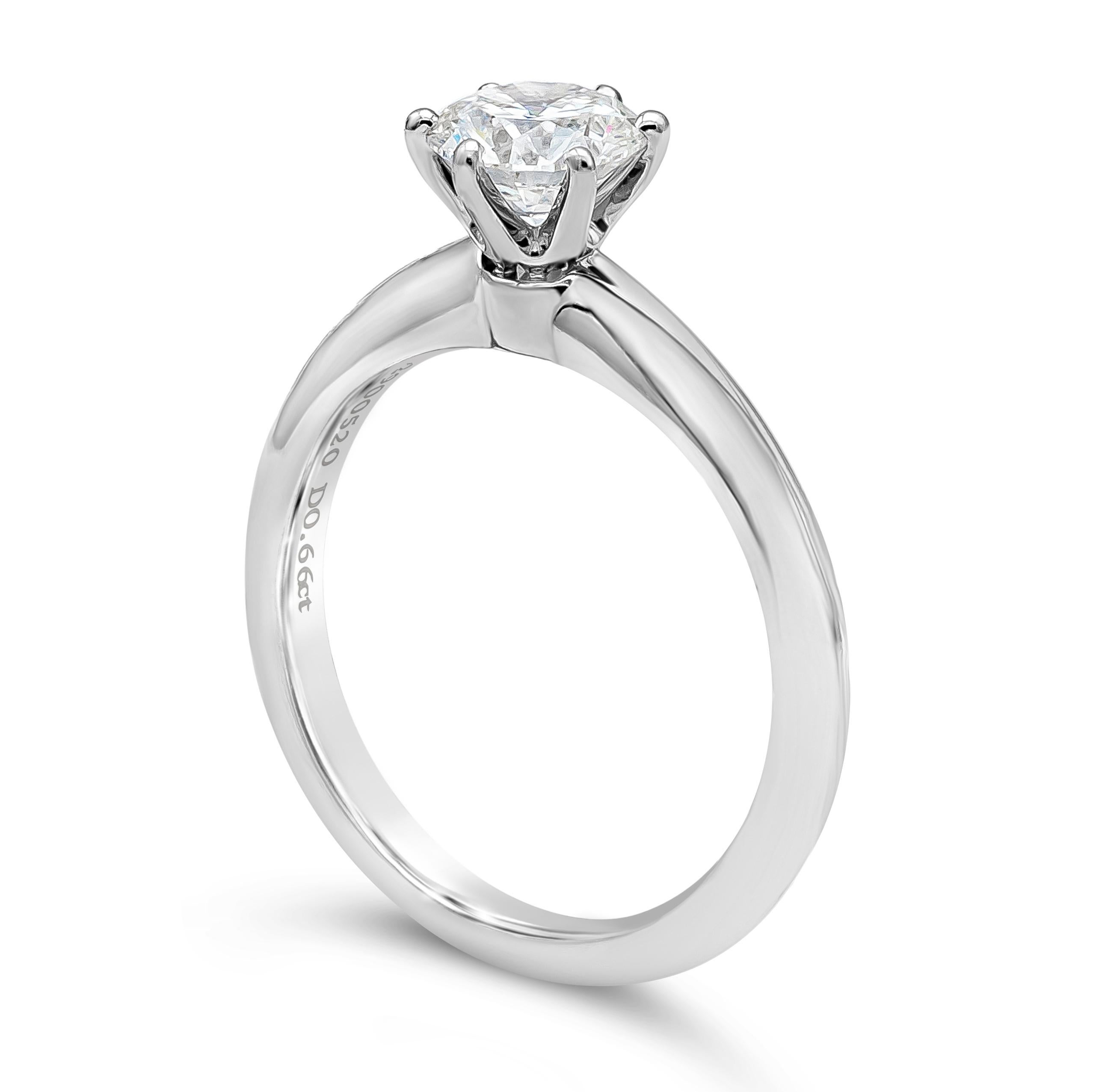 Taglio rotondo Anello di fidanzamento solitario con diamante rotondo da 0,66 carati di Tiffany & Co.