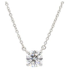 Tiffany & Co., collier pendentif en platine avec diamant naturel rond de 0,72 carat F Vvs2